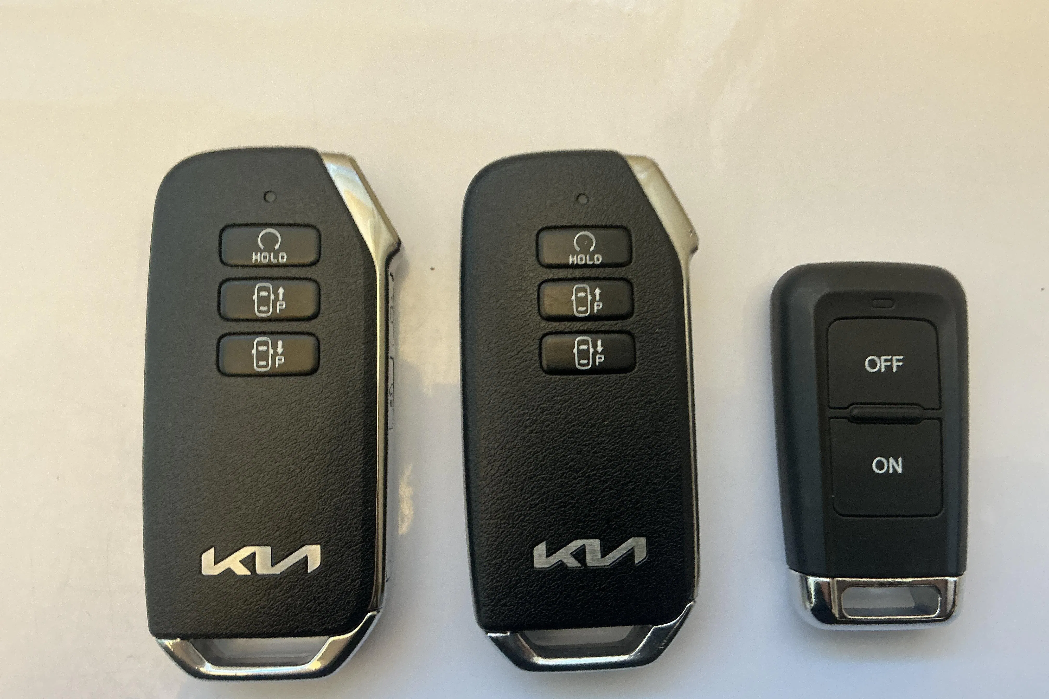 Presentation photo 15 of 15: KIA Sportage PHEV AWD (265hk) - 48 840 km - Automatic - white - 2025