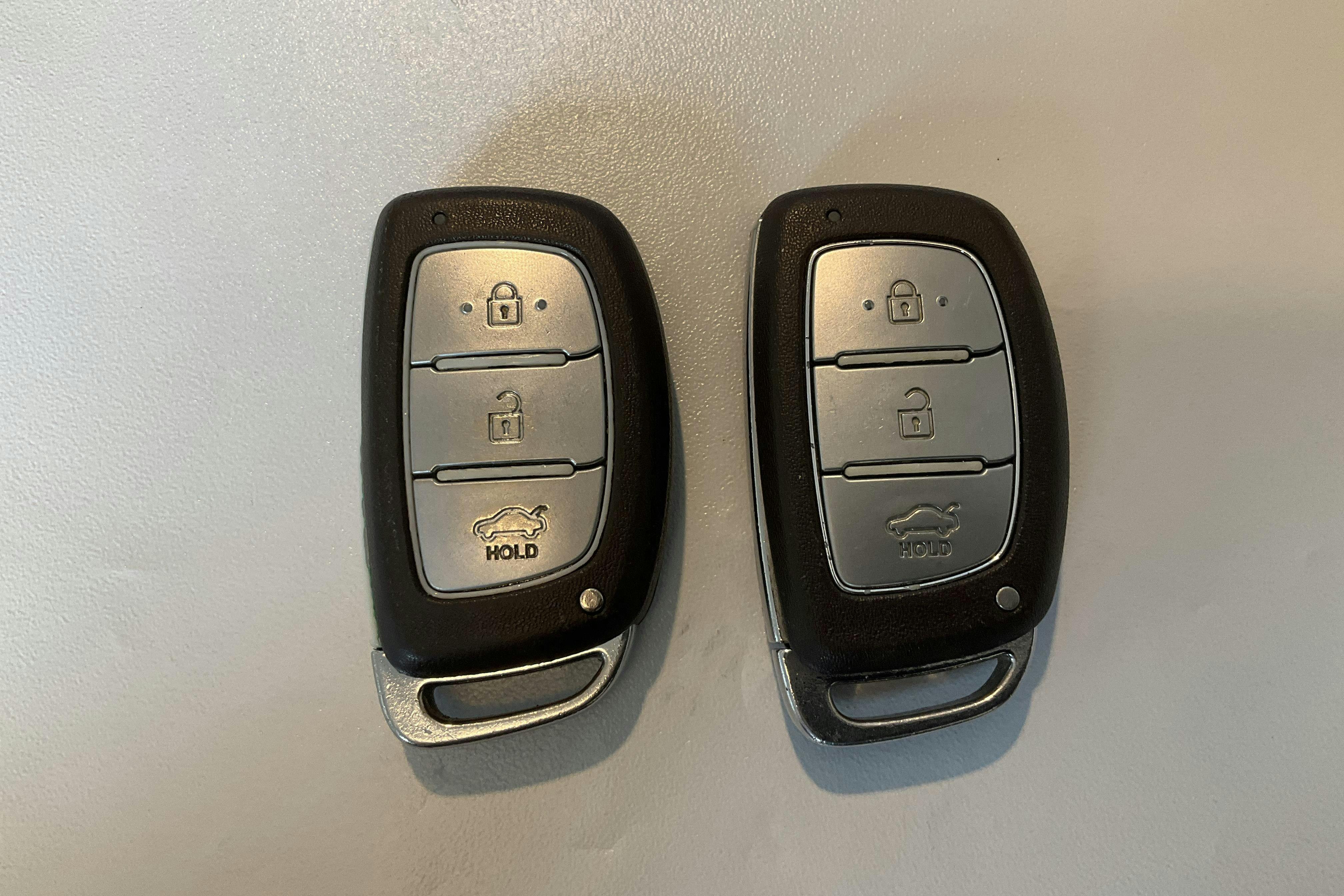 Presentation photo 14 of 14: Hyundai i40 1.7 CRDi Kombi (136hk) - 180 100 km - Automatic - silver - 2014