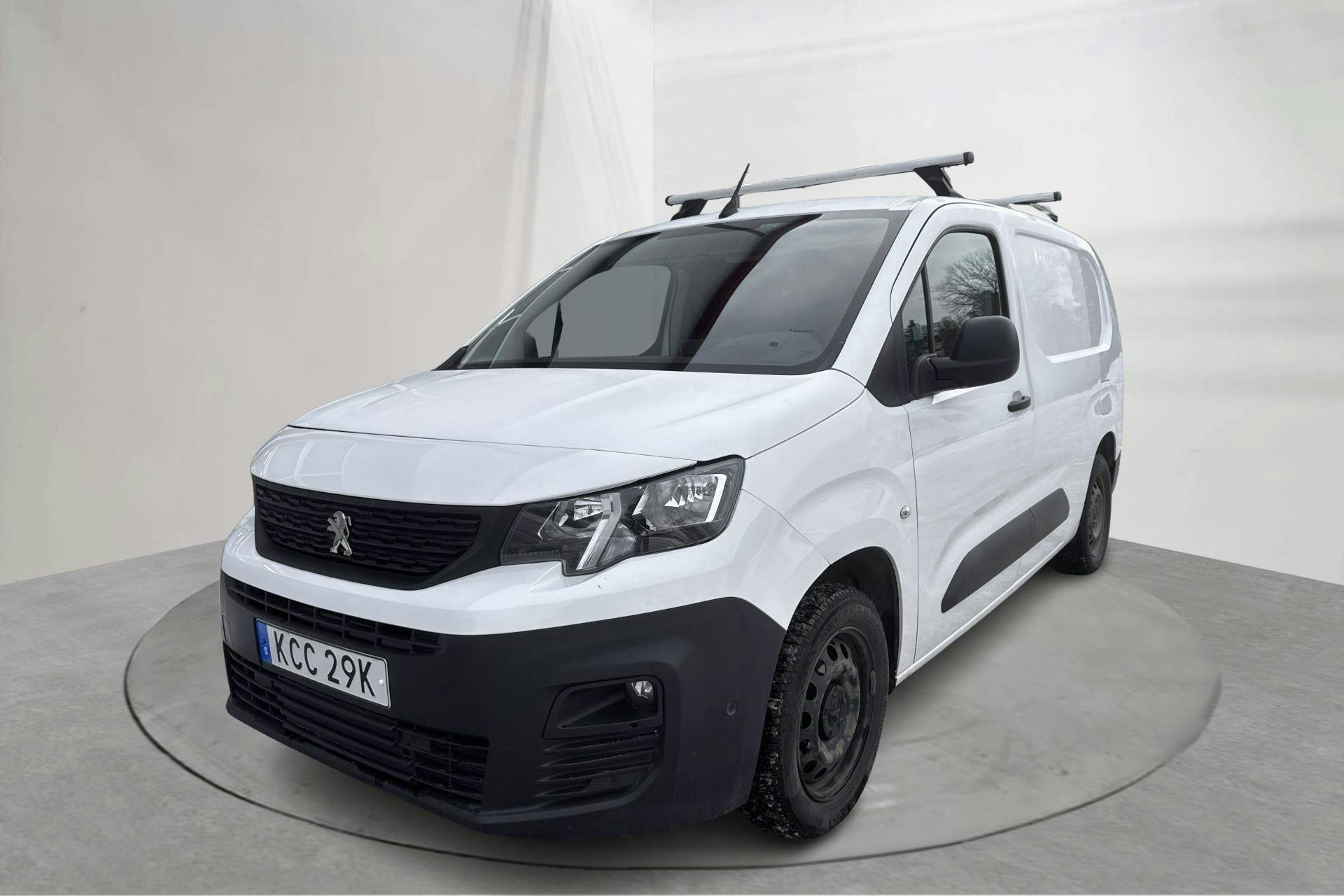 Zdjęcie prezentacyjne 1 z 16: Peugeot Partner 1.5 HDI Skåp (100hk) - 60 900 km - Manualna - biały - 2019