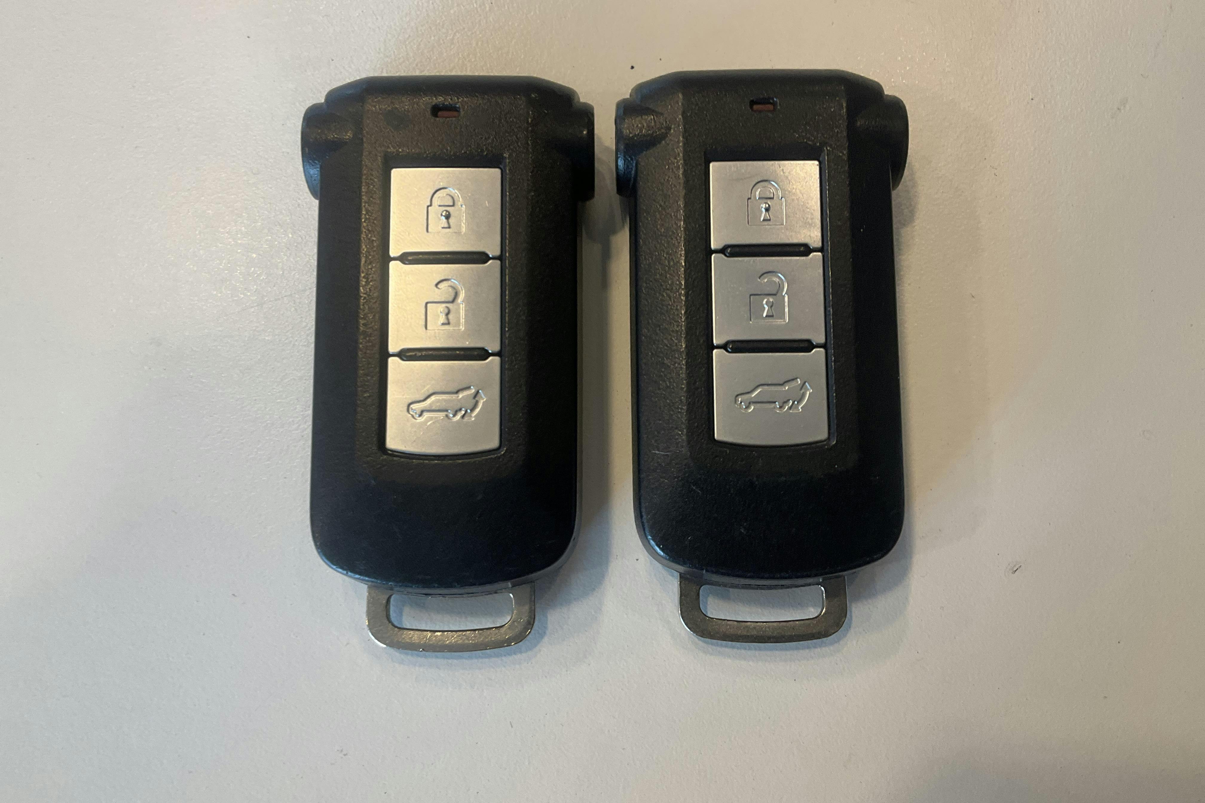 Presentation photo 22 of 22: Mitsubishi Outlander 2.4 Plug-in Hybrid 4WD (136hk) - 108 640 km - Automatic - white - 2020