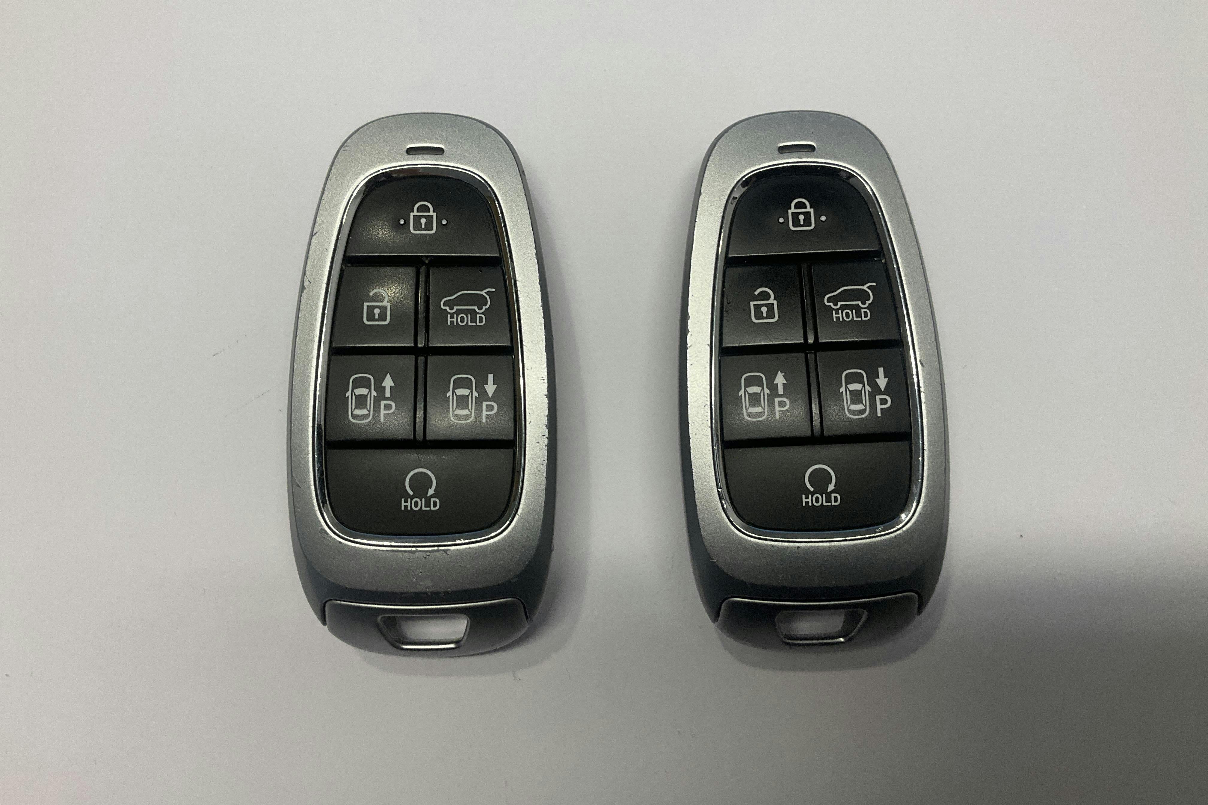 Presentationsfoto 16 av 16: Hyundai Tucson 1.6 GDI Hybrid 4WD (230hk) - 11 801 mil - Automat - grå - 2021