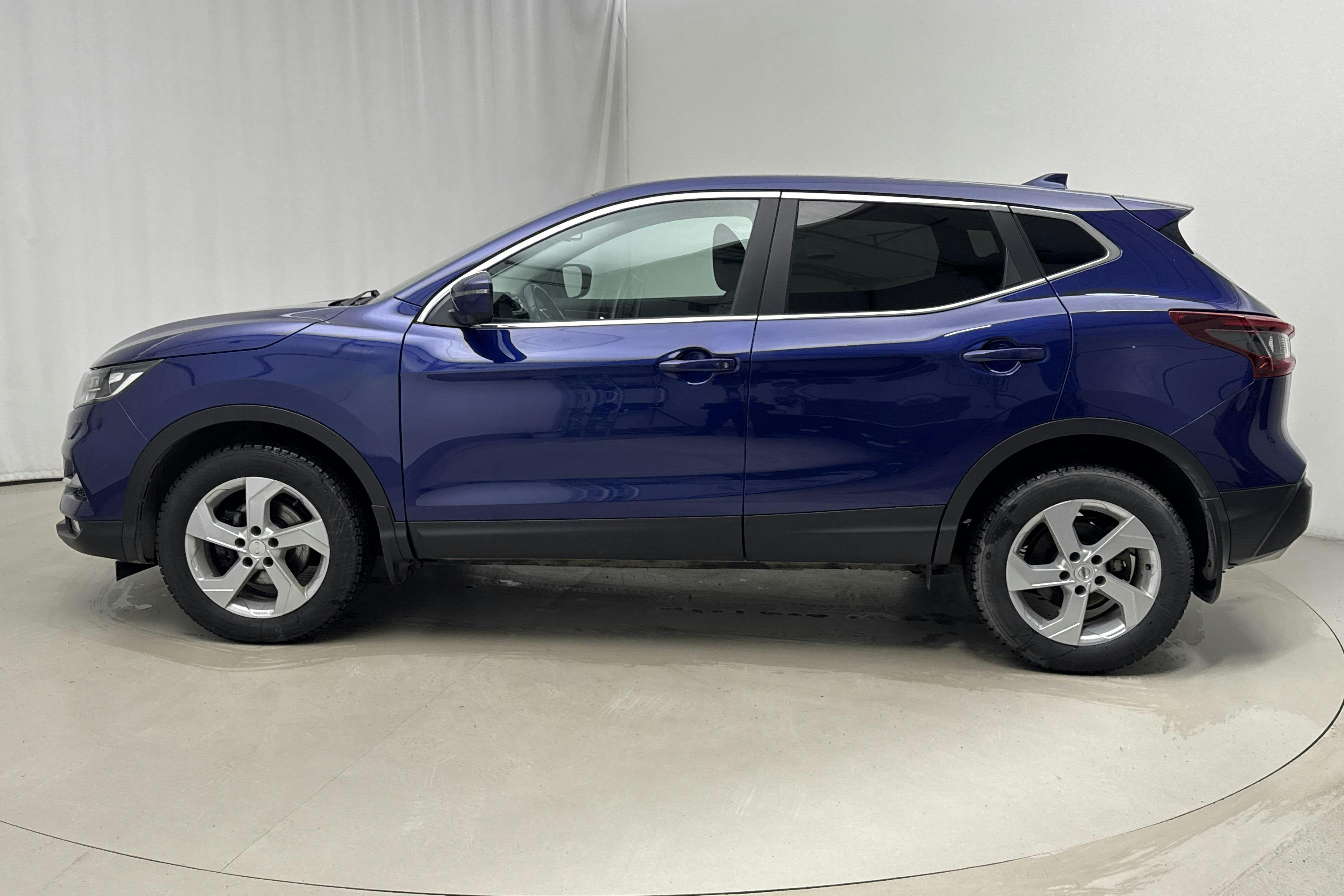 Præsentationsfoto 2 af 16: Nissan Qashqai 1.3 DIG-T (160hk) - 82 890 kilometer - Salgsautomat - Blå farve - 2021