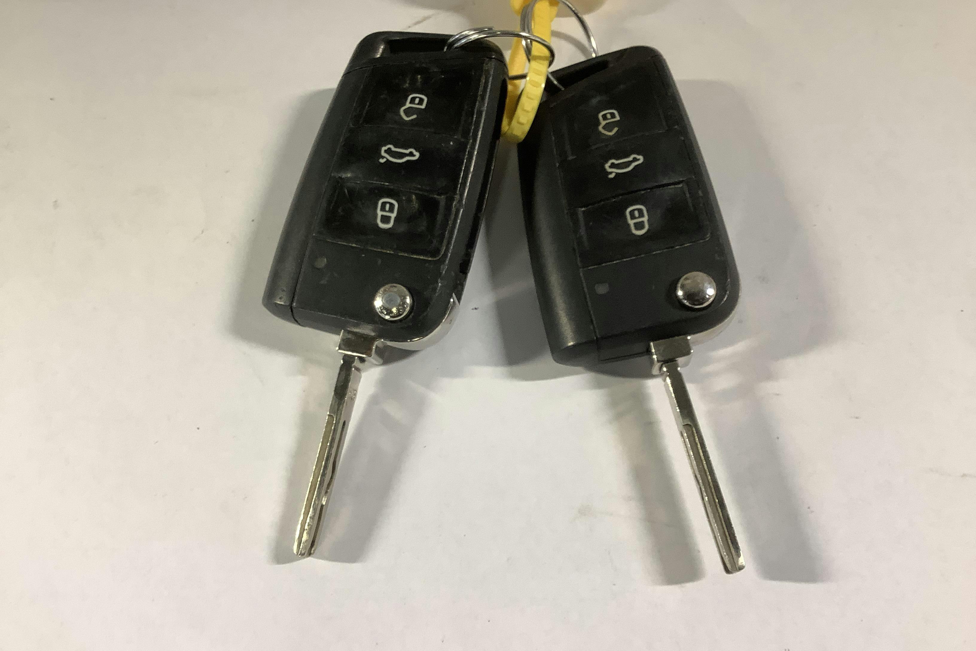 Presentation photo 15 of 15: VW Polo 1.0 TGI 5dr (90hk) - 65 000 km - Manual - white - 2018