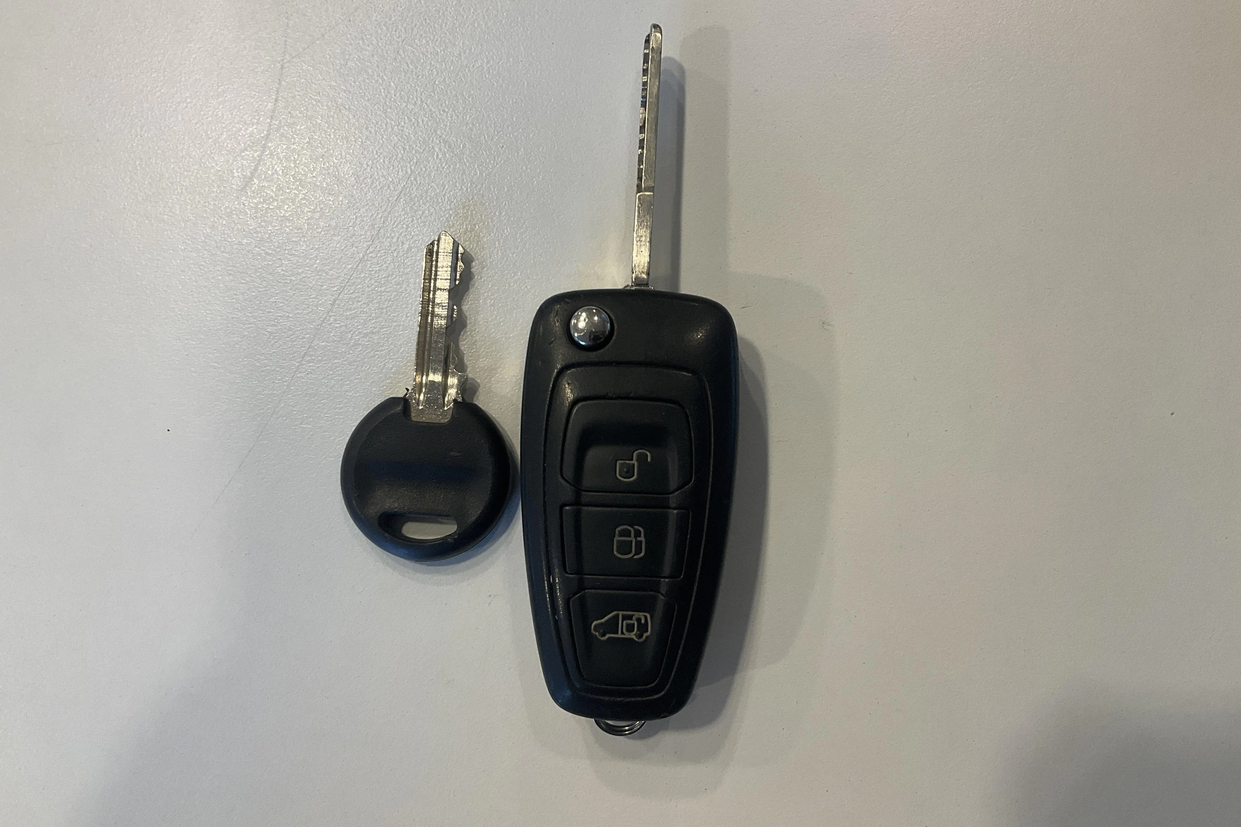 Presentation photo 18 of 18: Ford Transit Connect 1.5 TDCi (120hk) - 231 570 km - Manual - white - 2016