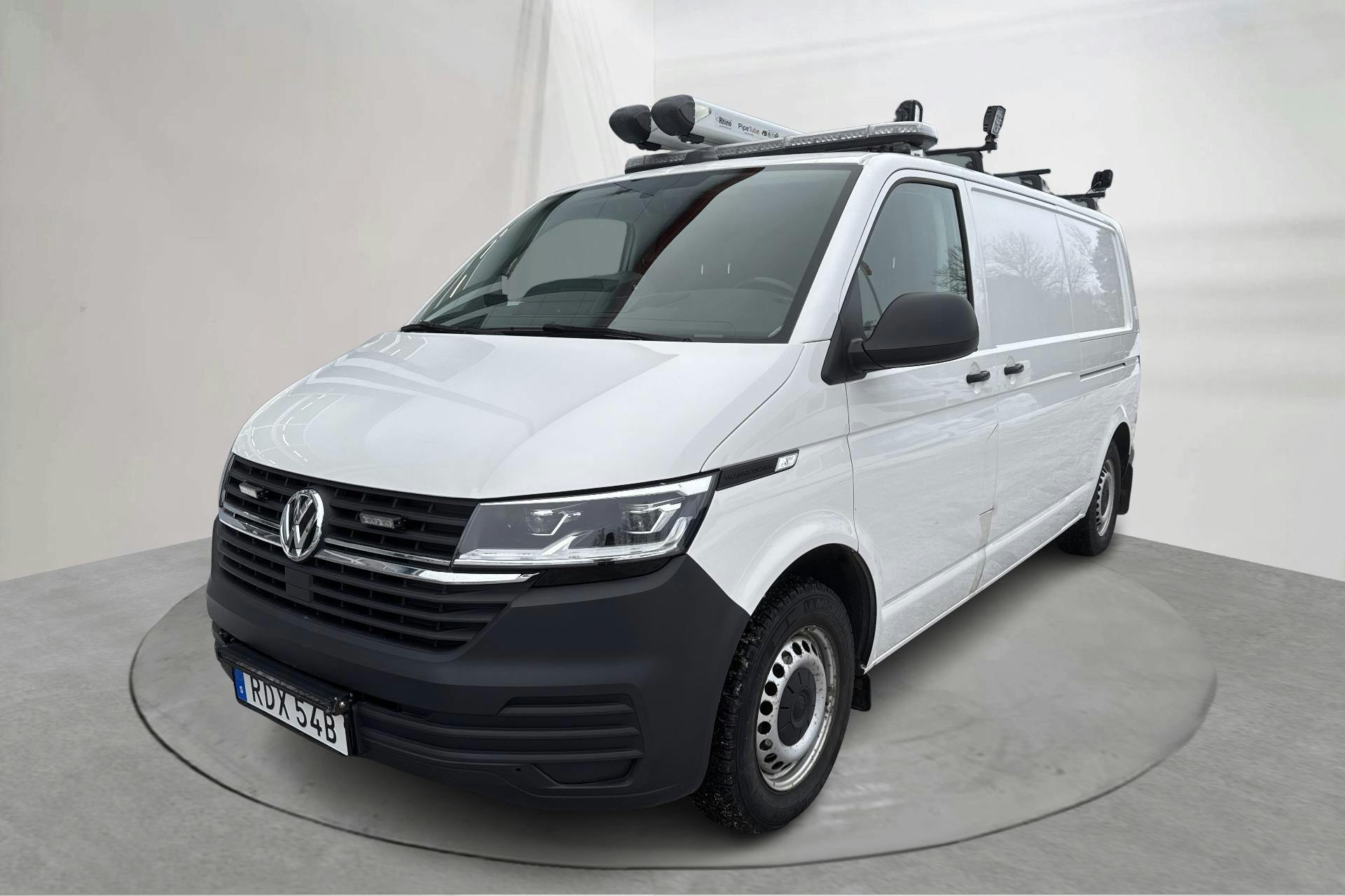 Presentation photo 1 of 27: VW Transporter T6 2.0 TDI BMT Skåp 4MOTION (150hk) - 59 860 km - Automatic - white - 2020