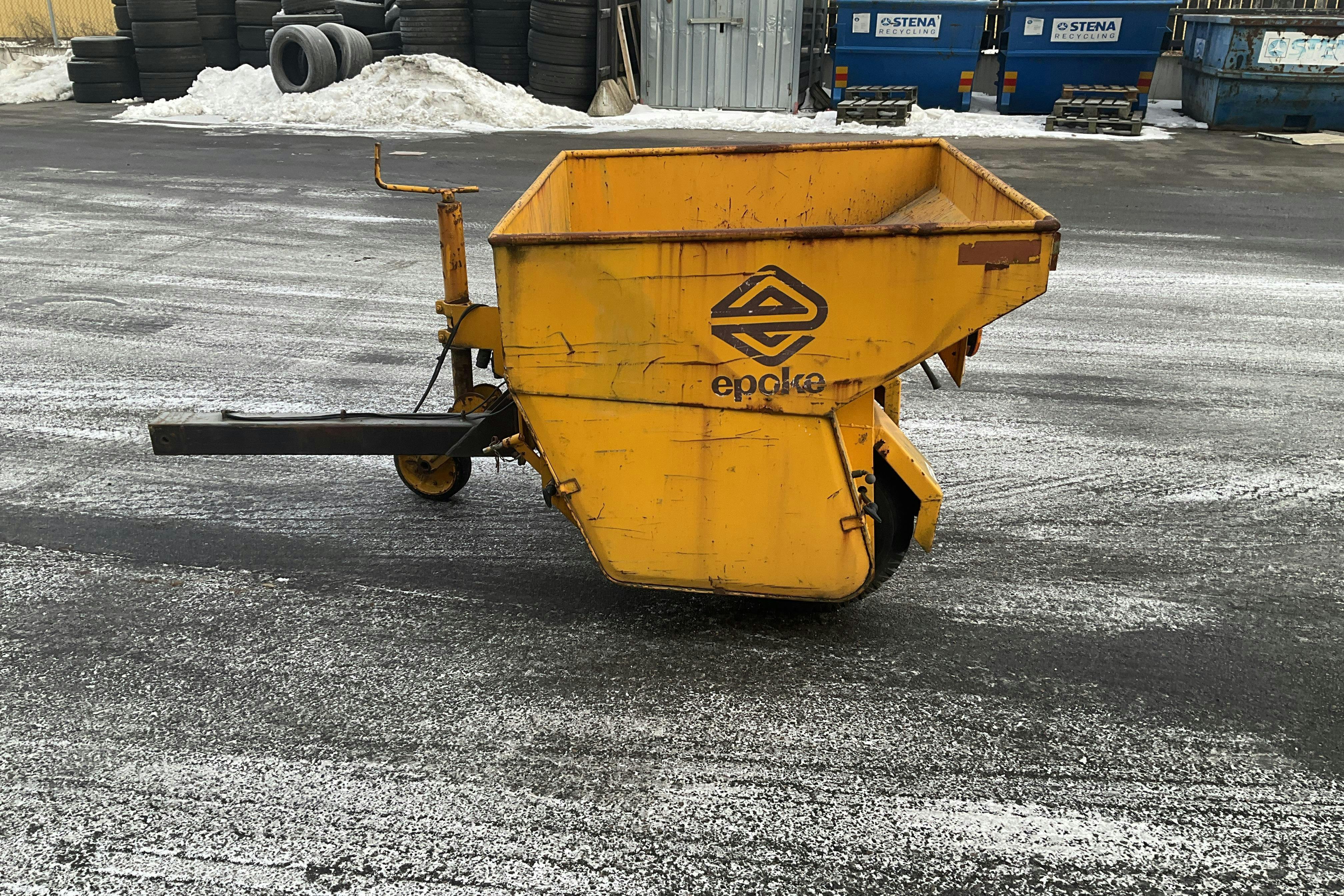 Presentation photo 2 of 12: Falköping epoke spridare -  - 1983