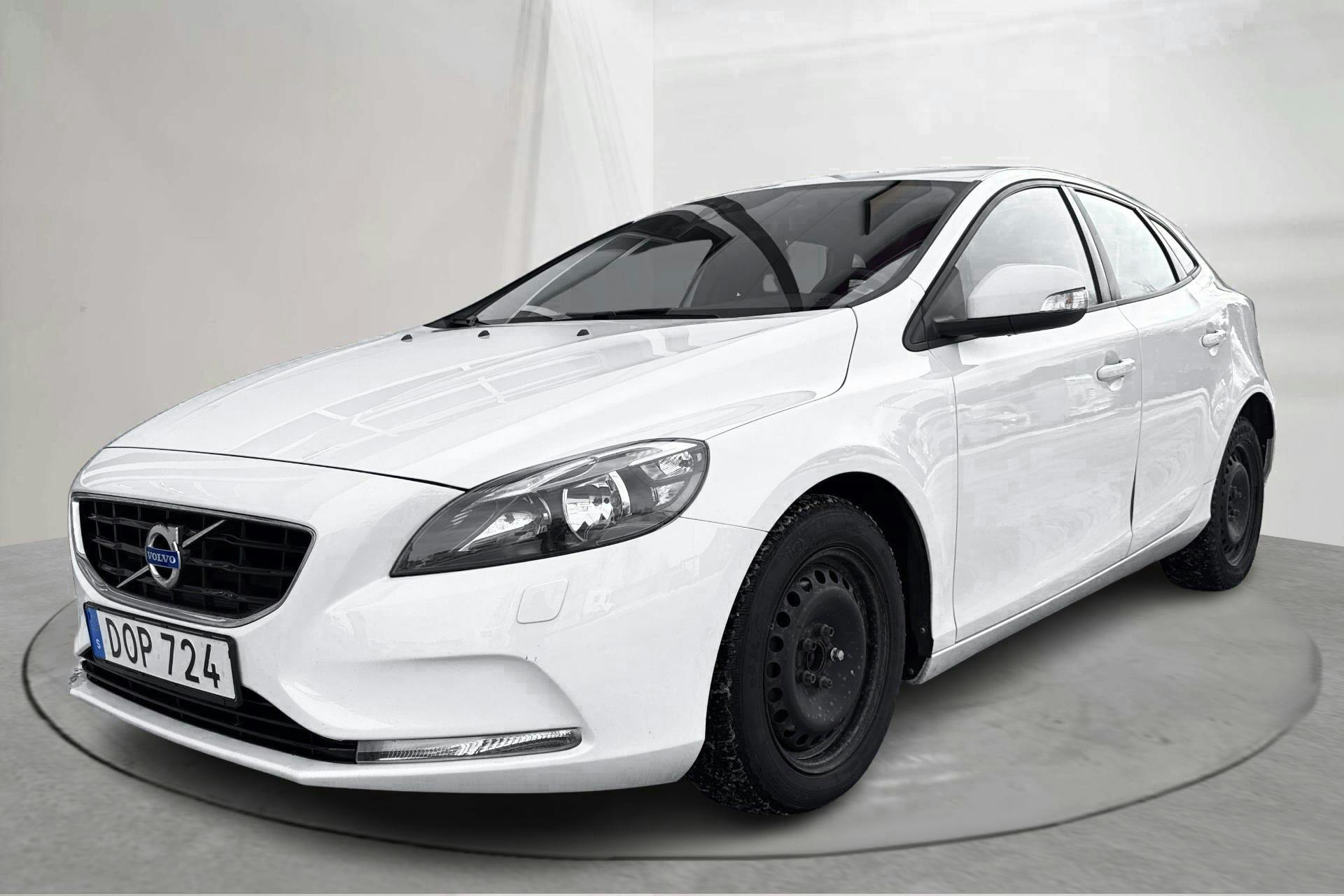 Presentation photo 1 of 15: Volvo V40 D2 (115hk) - 135 670 km - Automatic - white - 2015
