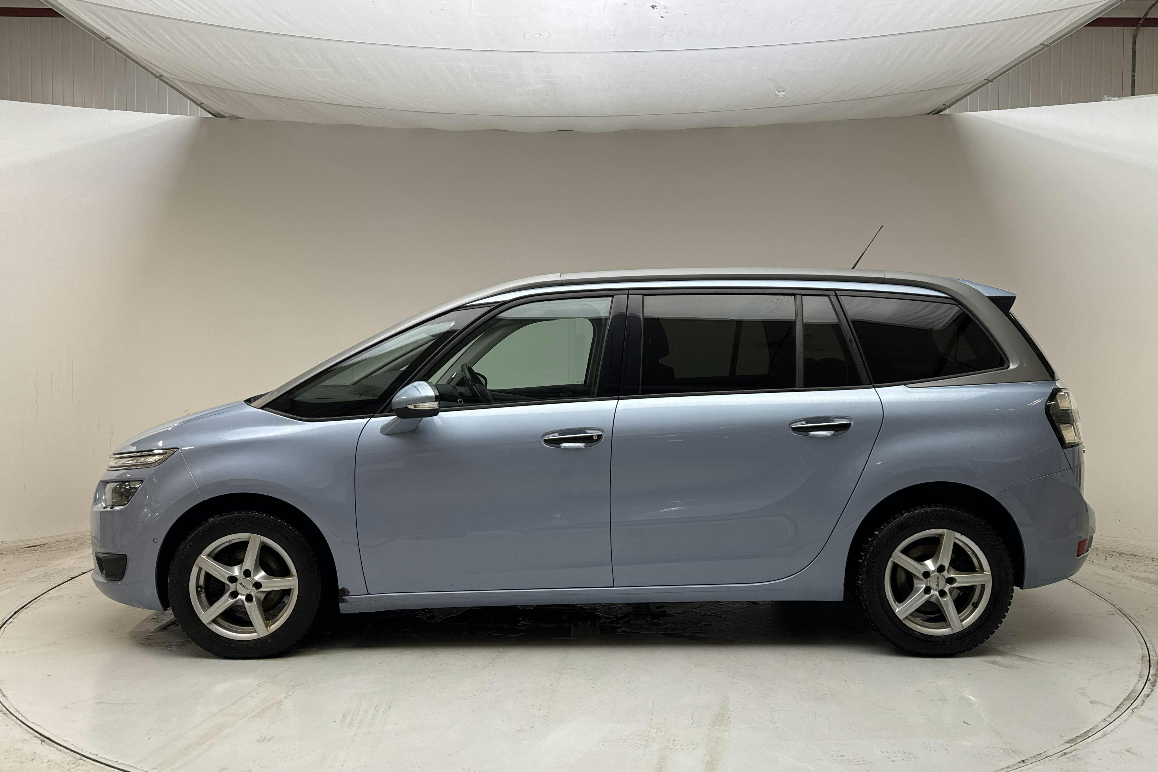 Präsentationsfoto 2 von 18: Citroën C4 Grand Picasso 1.6 HDi (115hk) - 241 920 Kilometer - Verkaufsautomat - Blaue Farbe - 2015