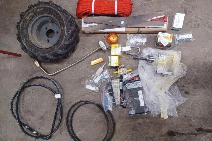 Presentationsfoto 10 av 10: Spider fjärrstyrd gräsklippare -  - silver - 2017