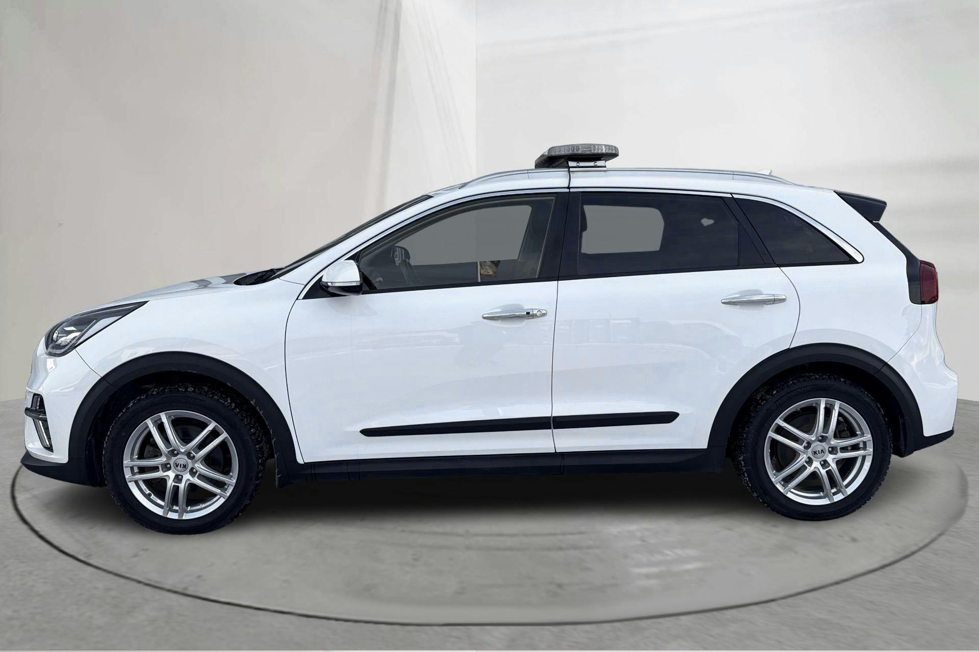 Presentationsfoto 2 av 25: KIA e-Niro 64kWh (204hk) - 5 479 mil - Automat - vit - 2019