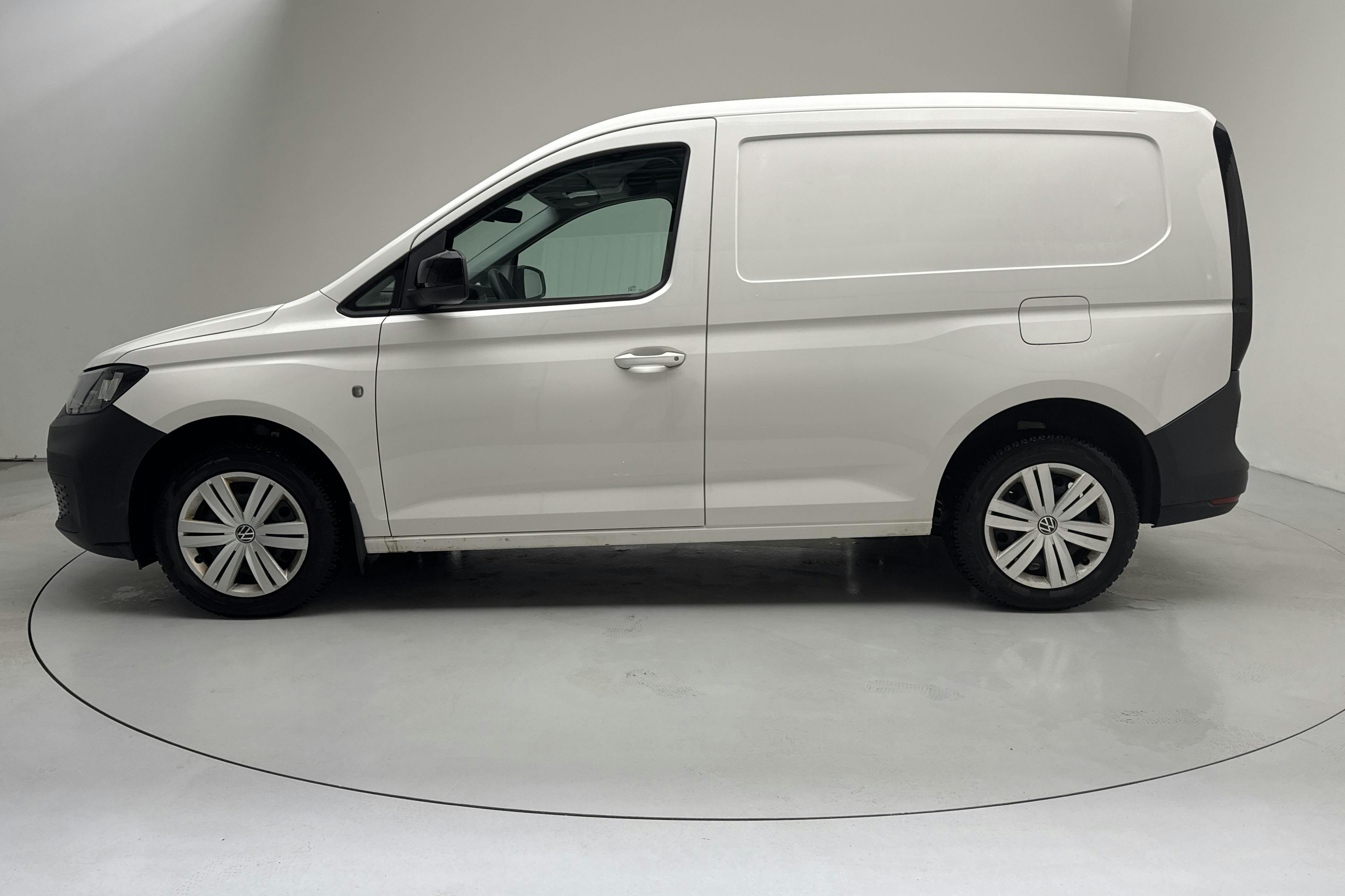 Presentation photo 2 of 13: VW Caddy Cargo 2.0 TDI Skåp (75hk) - 44 620 km - Manual - white - 2022