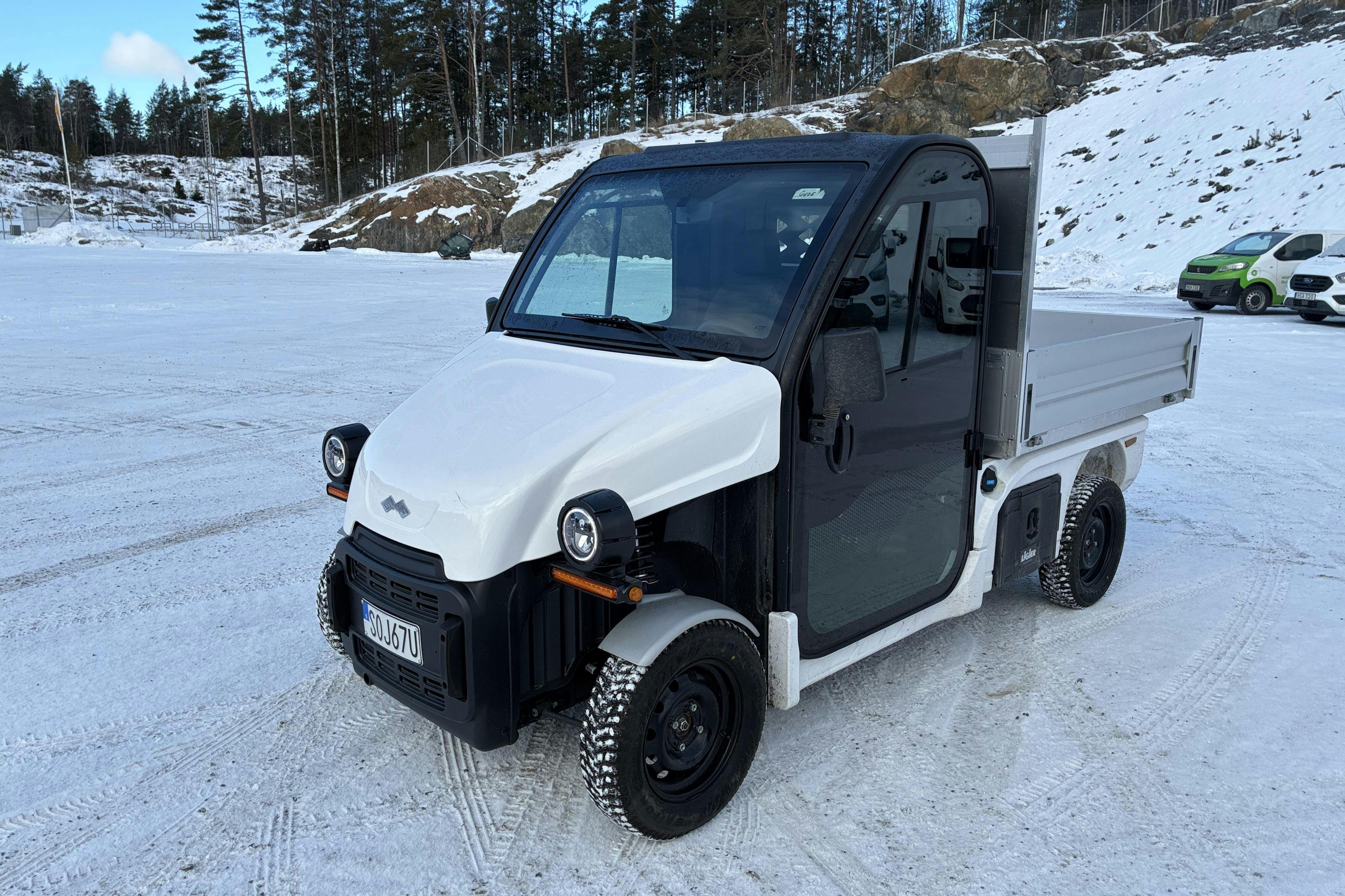 Zdjęcie prezentacyjne 1 z 64: LIGIER PROFESSIONAL elbil - 2 472 km - Automatyczna - biały - 2023