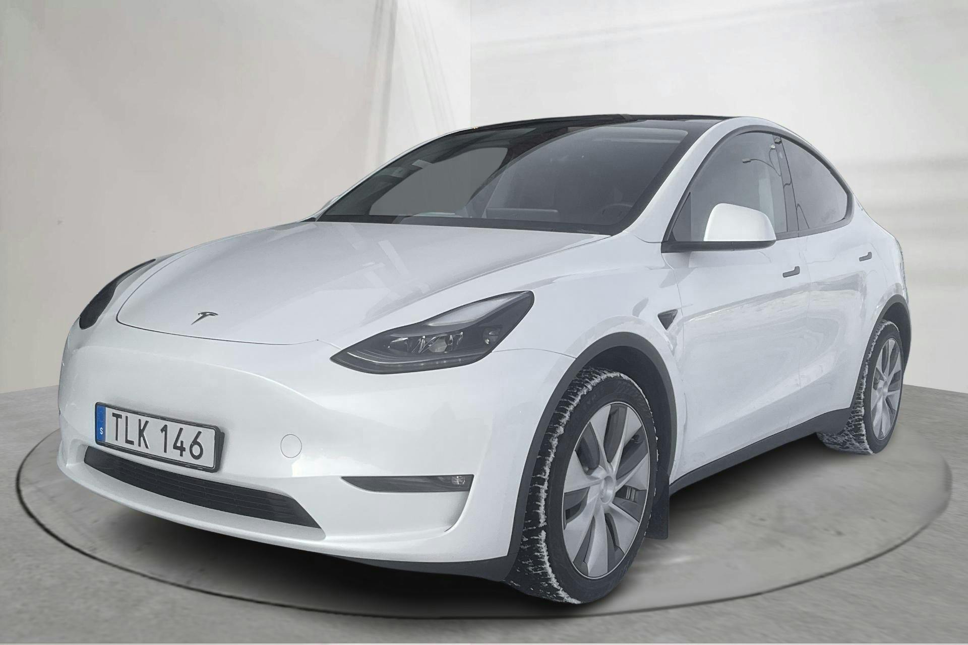 Presentation photo 1 of 19: Tesla Model Y Long Range Dual Motor AWD - 137 290 km - Automatic - white - 2023