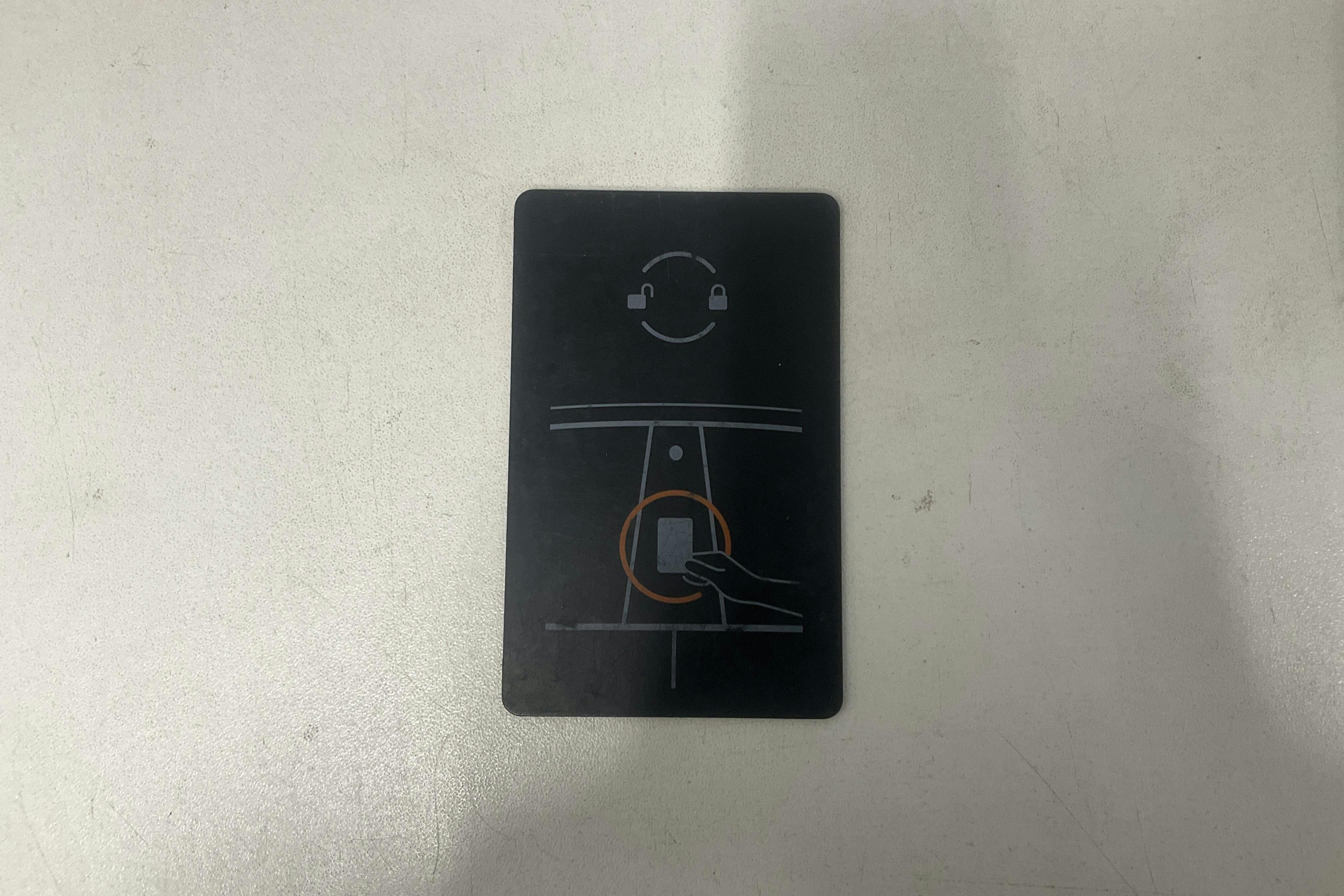 Presentation photo 19 of 19: Tesla Model Y Long Range Dual Motor AWD - 137 290 km - Automatic - white - 2023