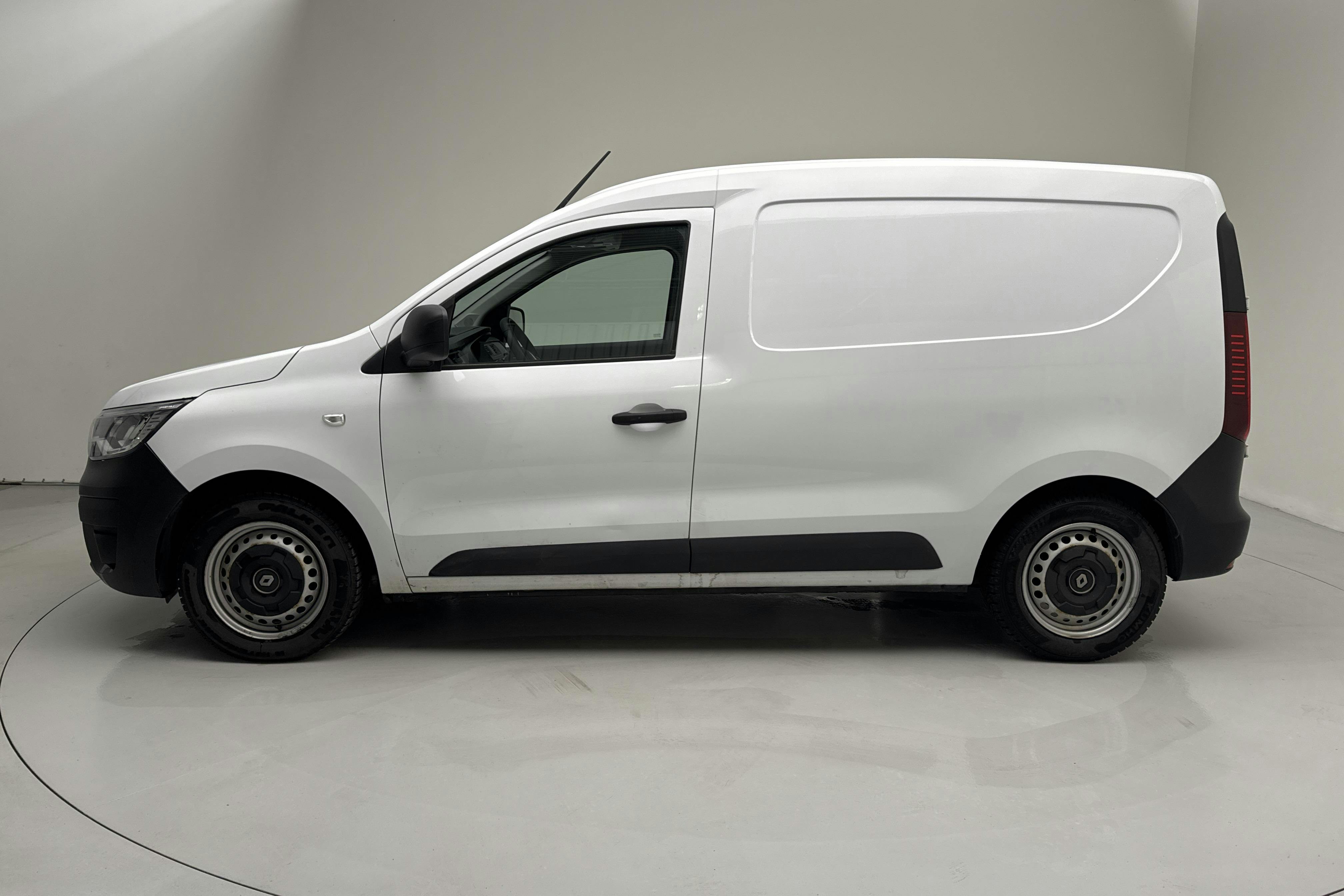 Presentation photo 2 of 13: Renault Express 1.5 dCi Skåp (95hk) - 94 210 km - Manual - white - 2022