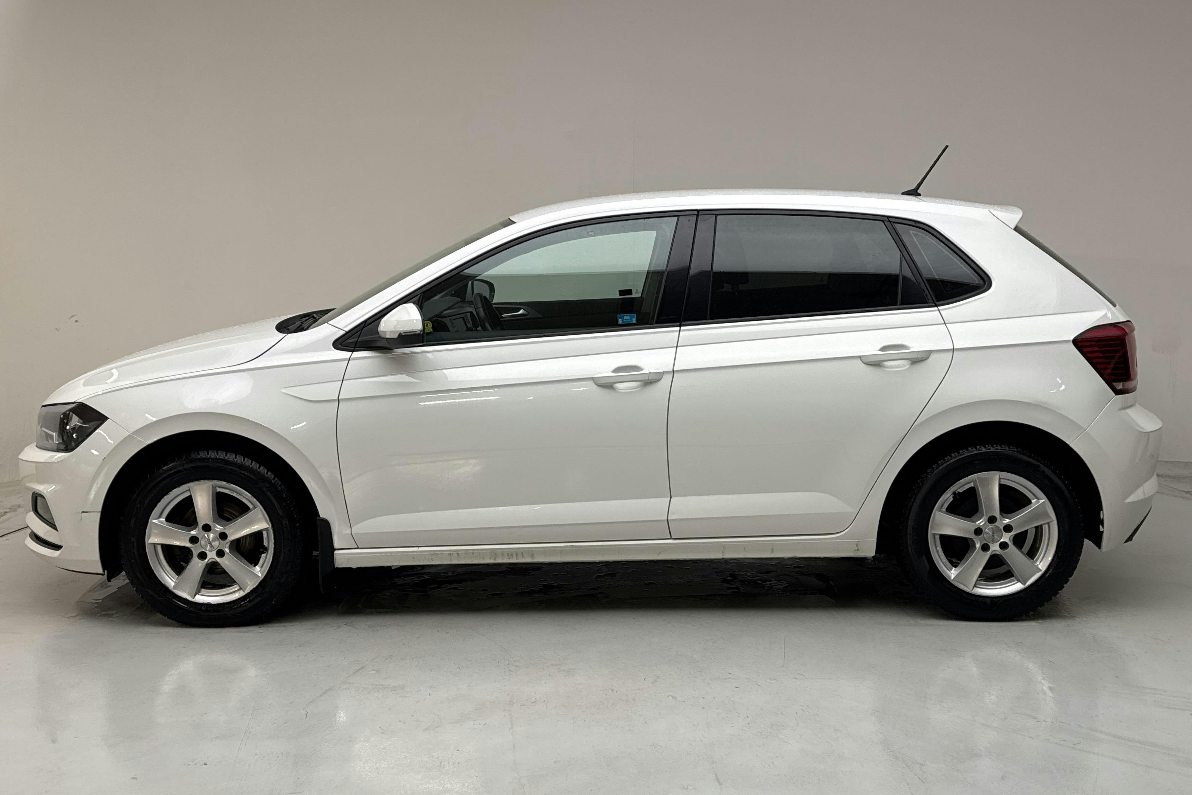 Presentation photo 2 of 13: VW Polo 1.0 TSI 5dr (95hk) - 165 730 km - Automatic - white - 2020