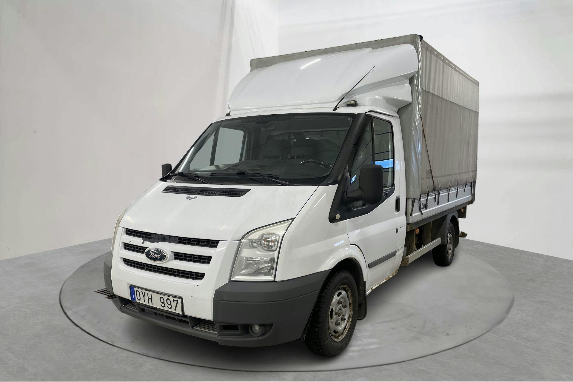 Presentation photo 1 of 14: Ford Transit 300 2.2 TDCi Pickup (115hk) - 126 550 km - Manual - white - 2011