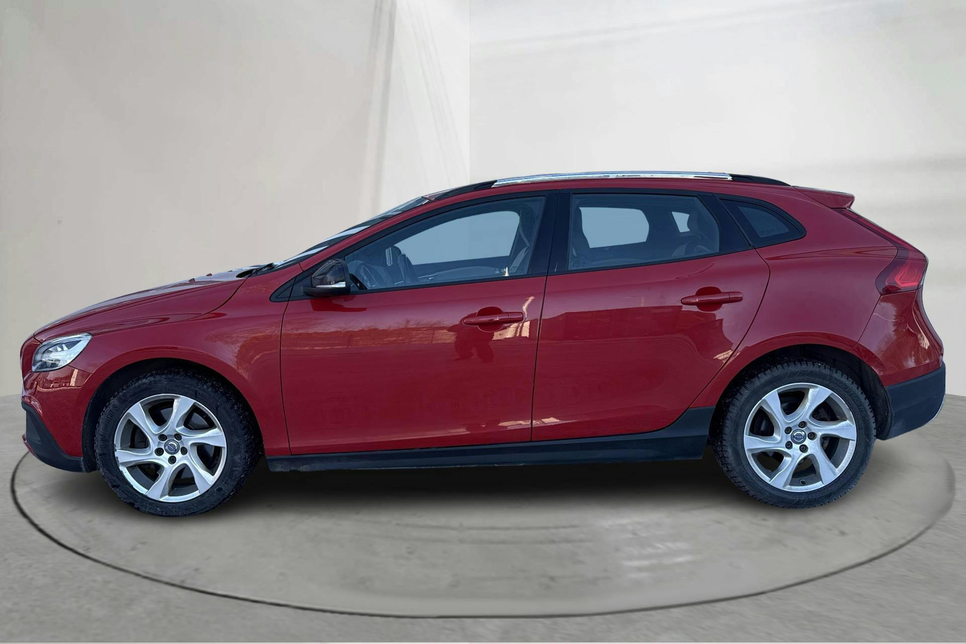 Presentation photo 2 of 15: Volvo V40 Cross Country D2 (120hk) - 134 970 km - Automatic - red - 2018