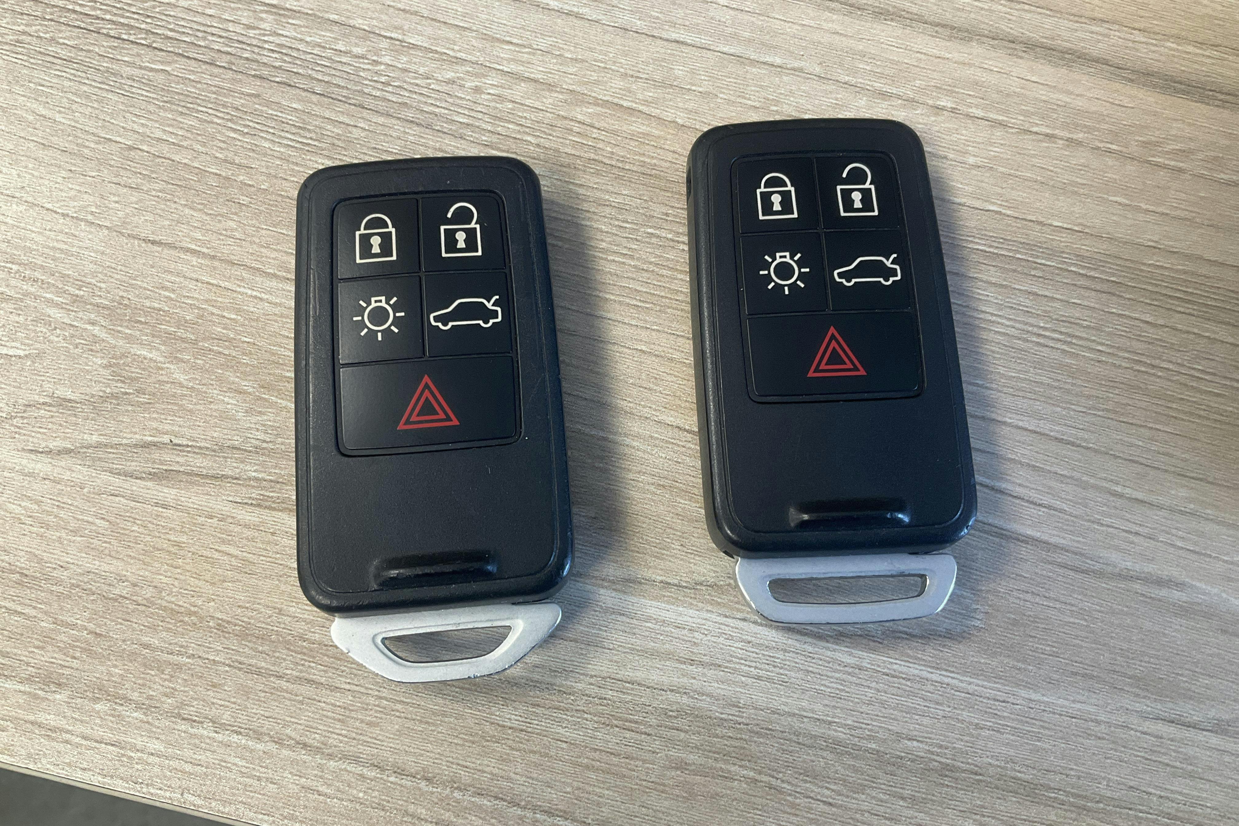 Presentation photo 15 of 15: Volvo V40 Cross Country D2 (120hk) - 134 970 km - Automatic - red - 2018