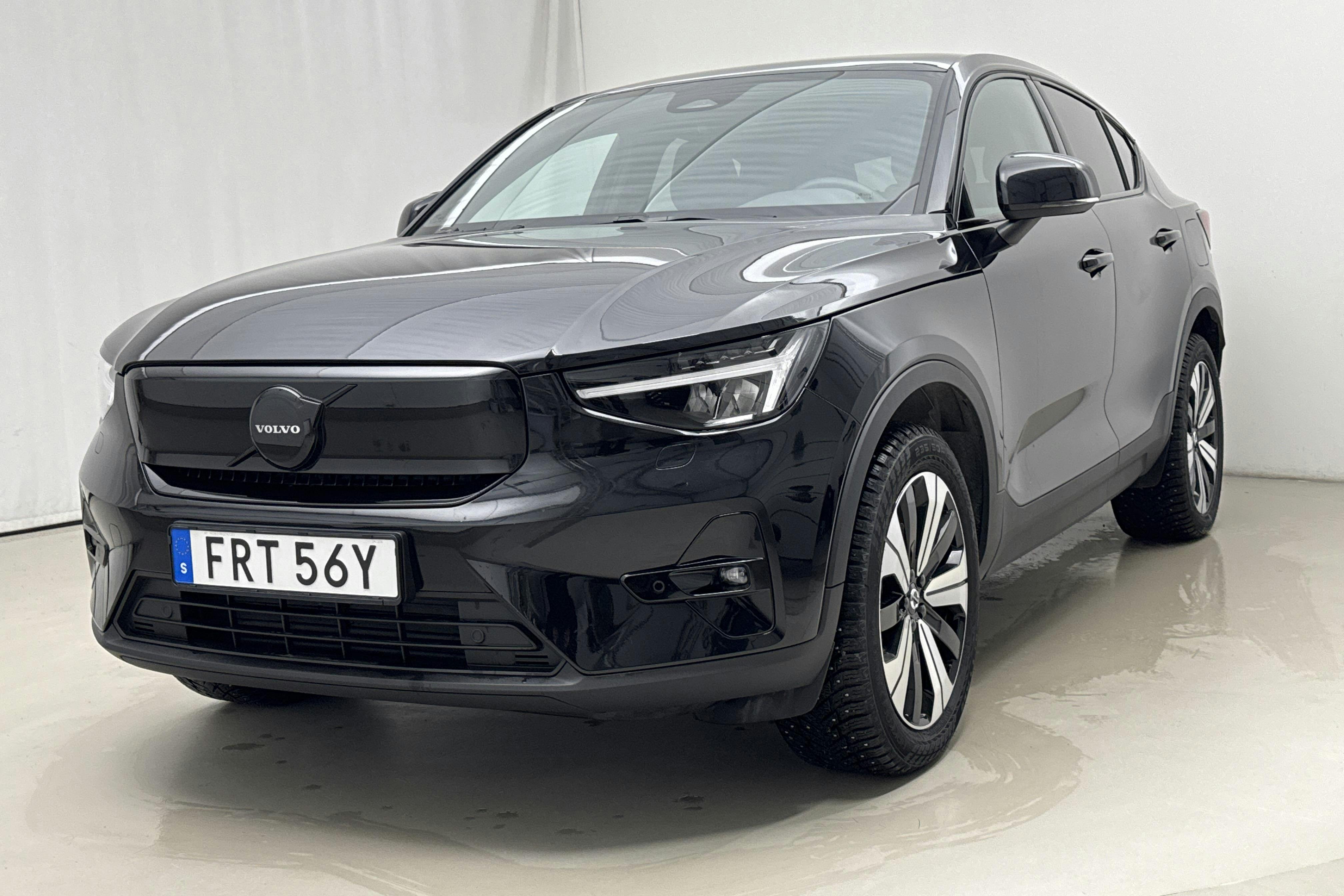 Presentationsfoto 1 av 21: Volvo EC40 Twin Motor Performance (442hk) - 4 766 mil - Automat - svart - 2025