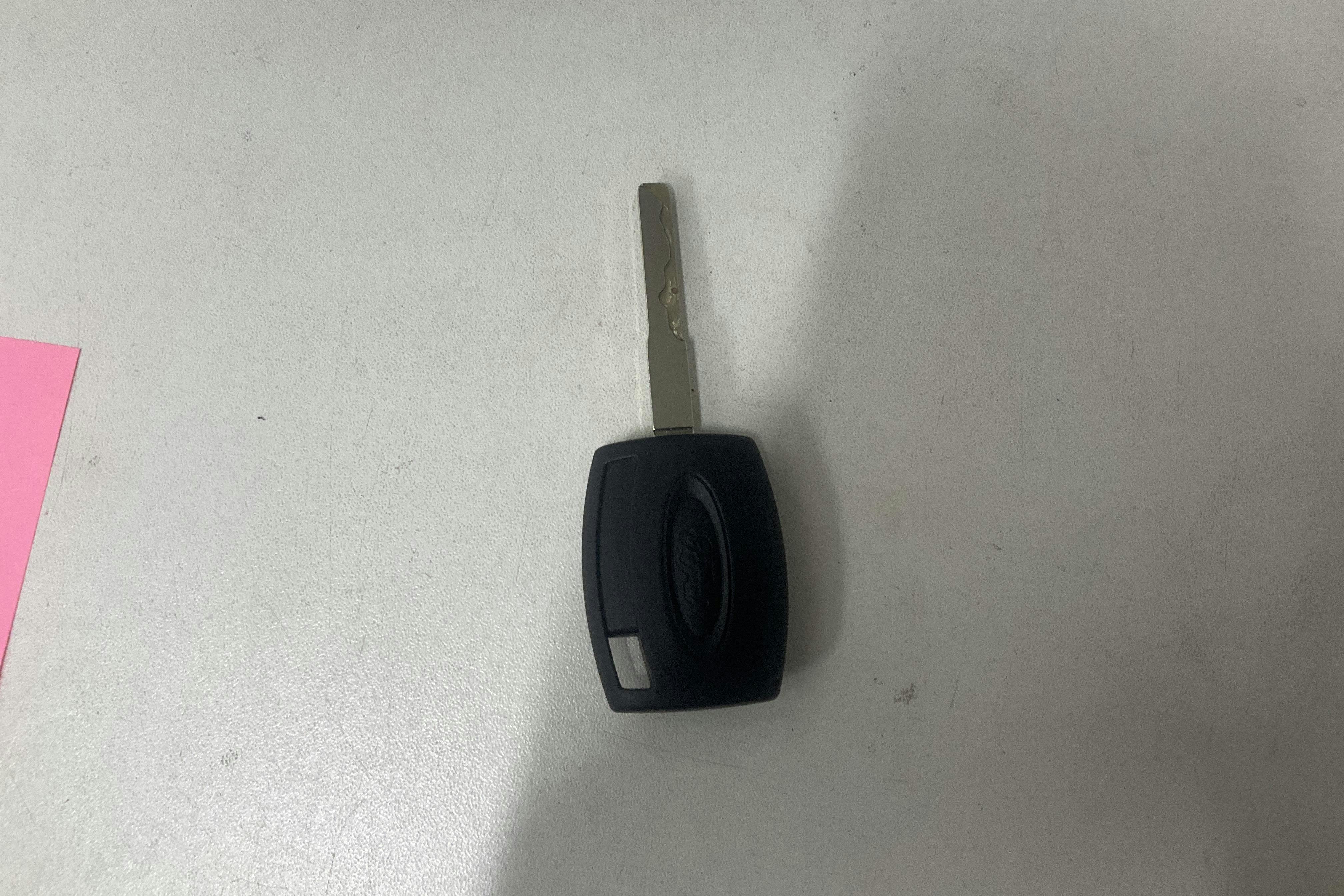 Presentationsfoto 12 av 12: Ford Tourneo Courier 1.0T EcoBoost (100hk) - 11 393 mil - Manuell - vit - 2017