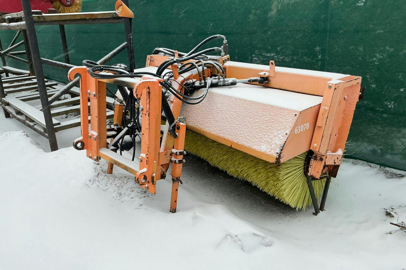 Presentation photo 2 of 6: HWH sopvals - 0 km