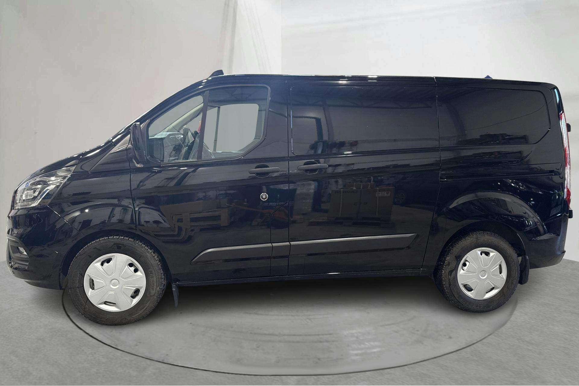 Presentation photo 2 of 16: Ford Transit Custom 340 PHEV (120hk) - 88 220 km - Automatic - black - 2022