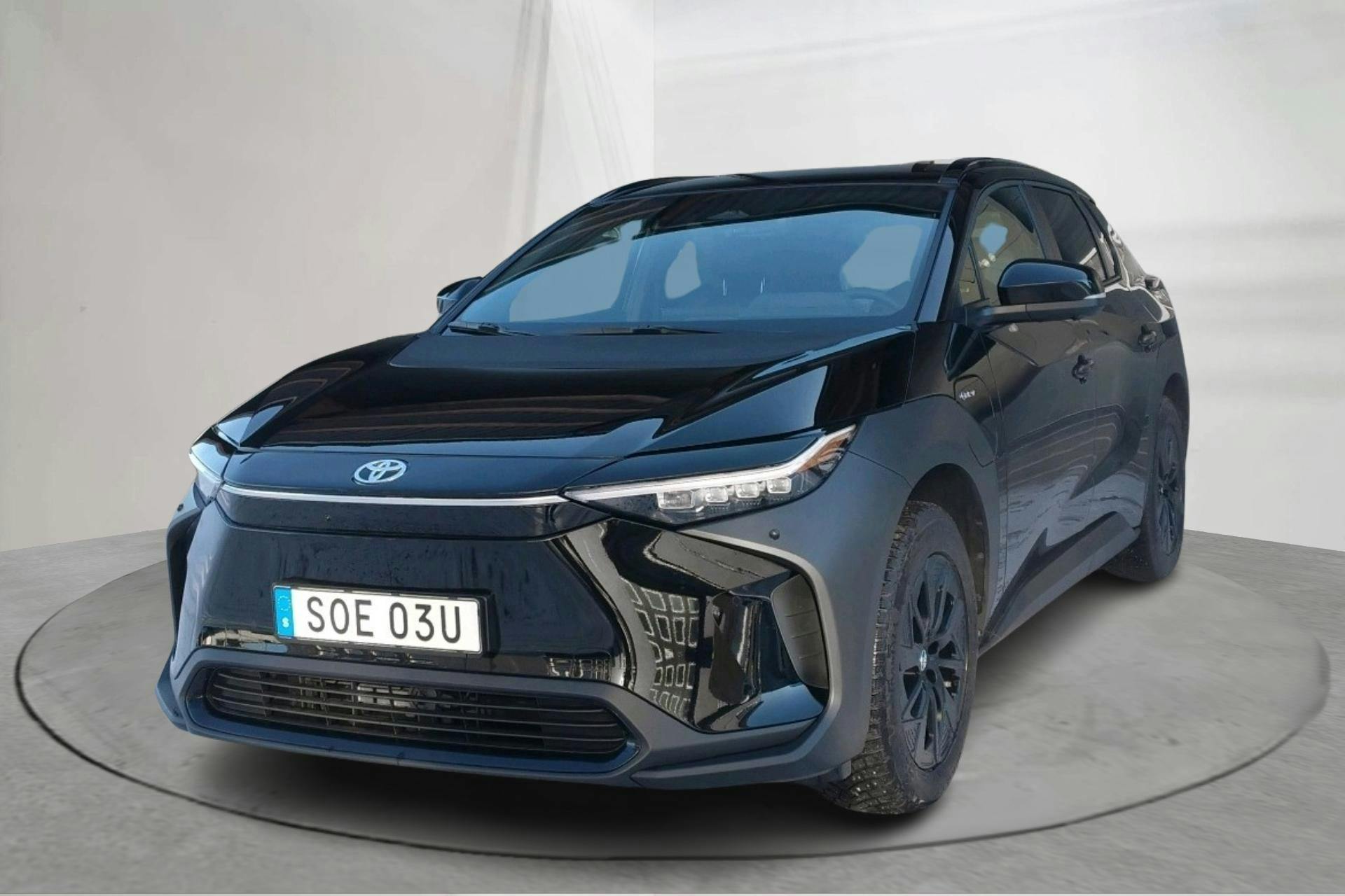 Presentation photo 1 of 18: Toyota bZ4X (204hk) - 29 540 km - Automatic - black - 2024