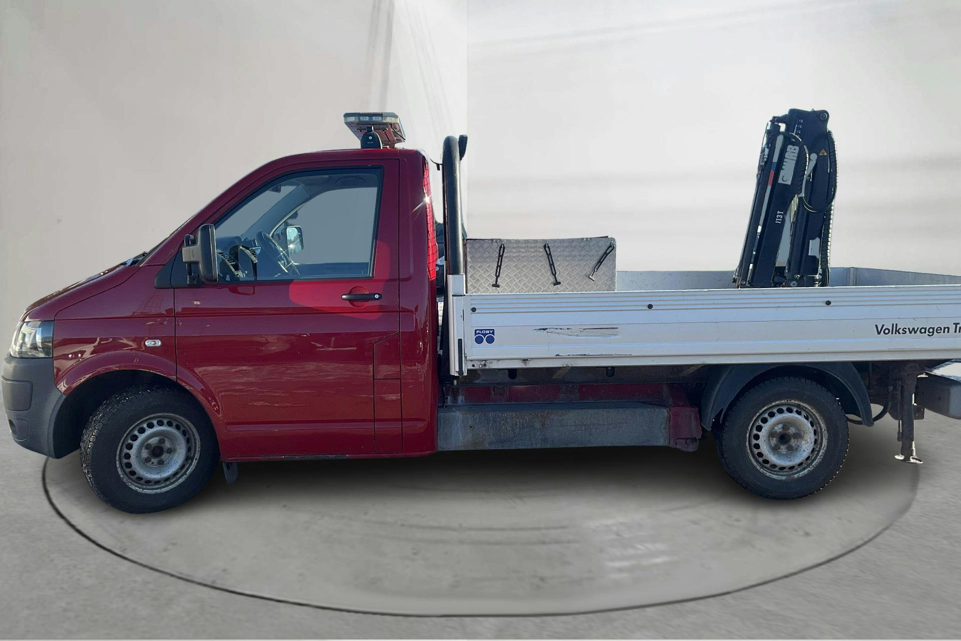 Presentation photo 2 of 14: VW Transporter T5 2.0 Ecofuel Pickup (115hk) - 125 690 km - Manual - red - 2013