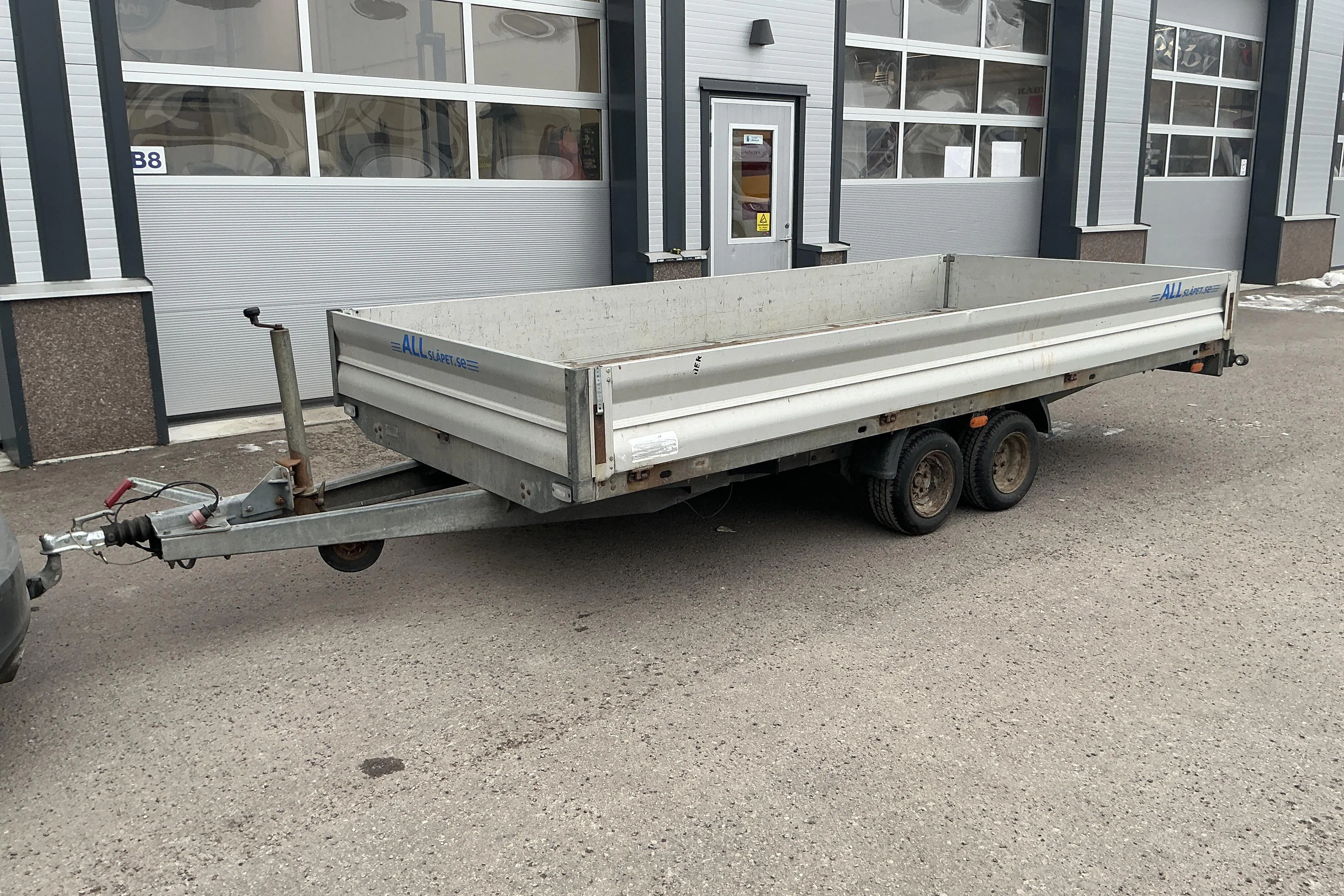 Presentationsfoto 1 av 8: ALLSLÄPET VARIO 417 Släpvagn - 0 km - grå - 2011