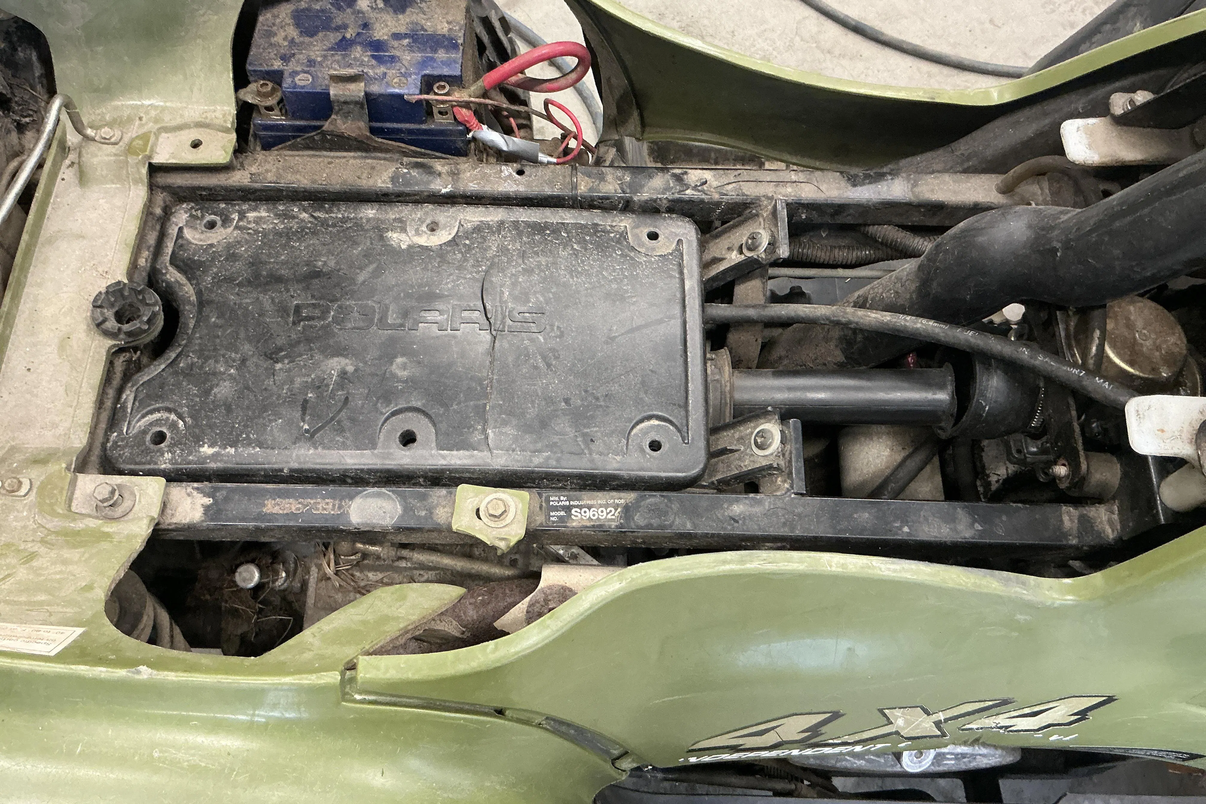 Presentationsfoto 13 av 13: POLARIS WORKMAN 500 4X4 ATV (Rep.Objekt) - 1 762 mil - Automat - grön - 1996