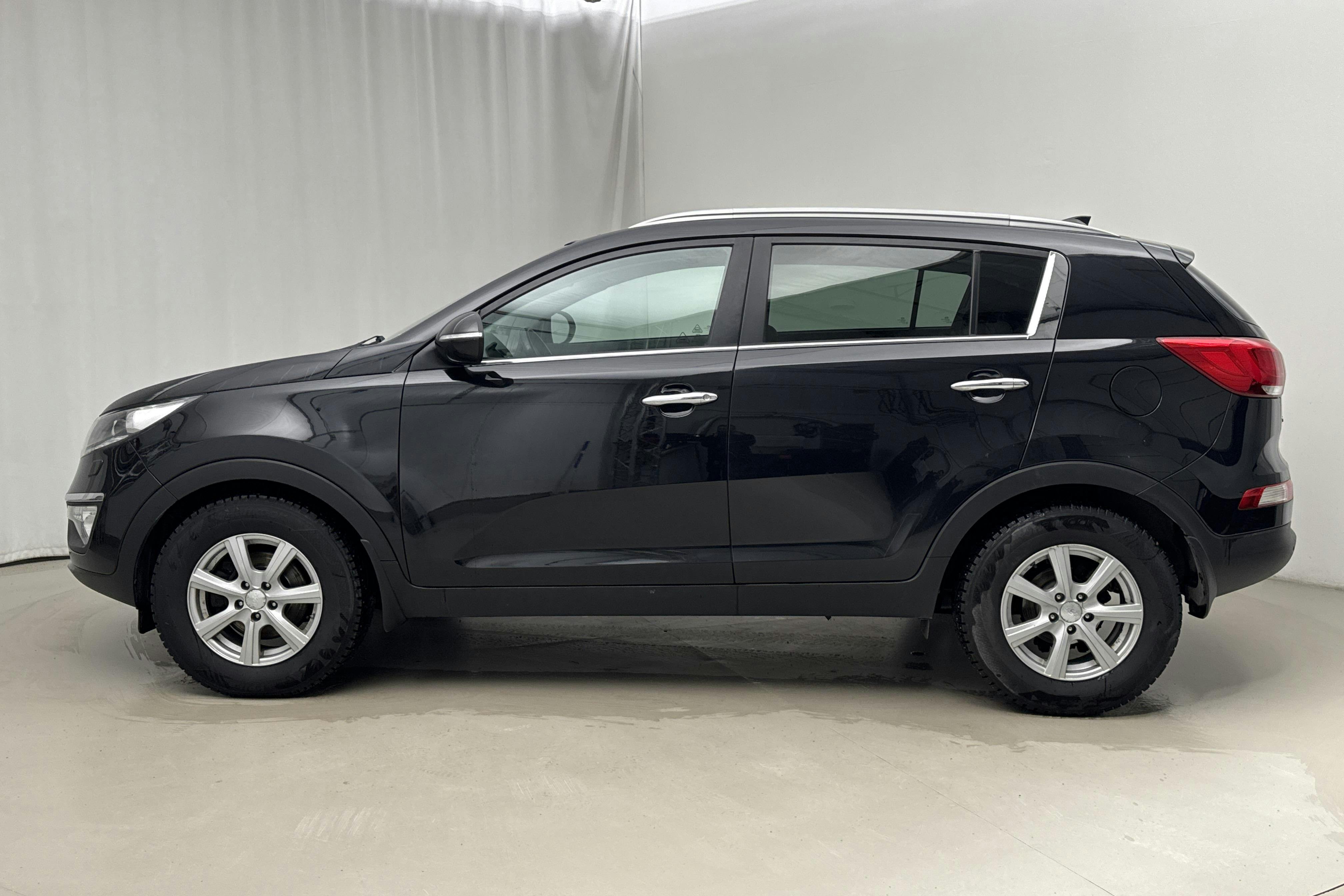 Presentation photo 2 of 18: KIA Sportage 1.7 CRDi 2WD (115hk) - 160 140 km - Manual - black - 2014