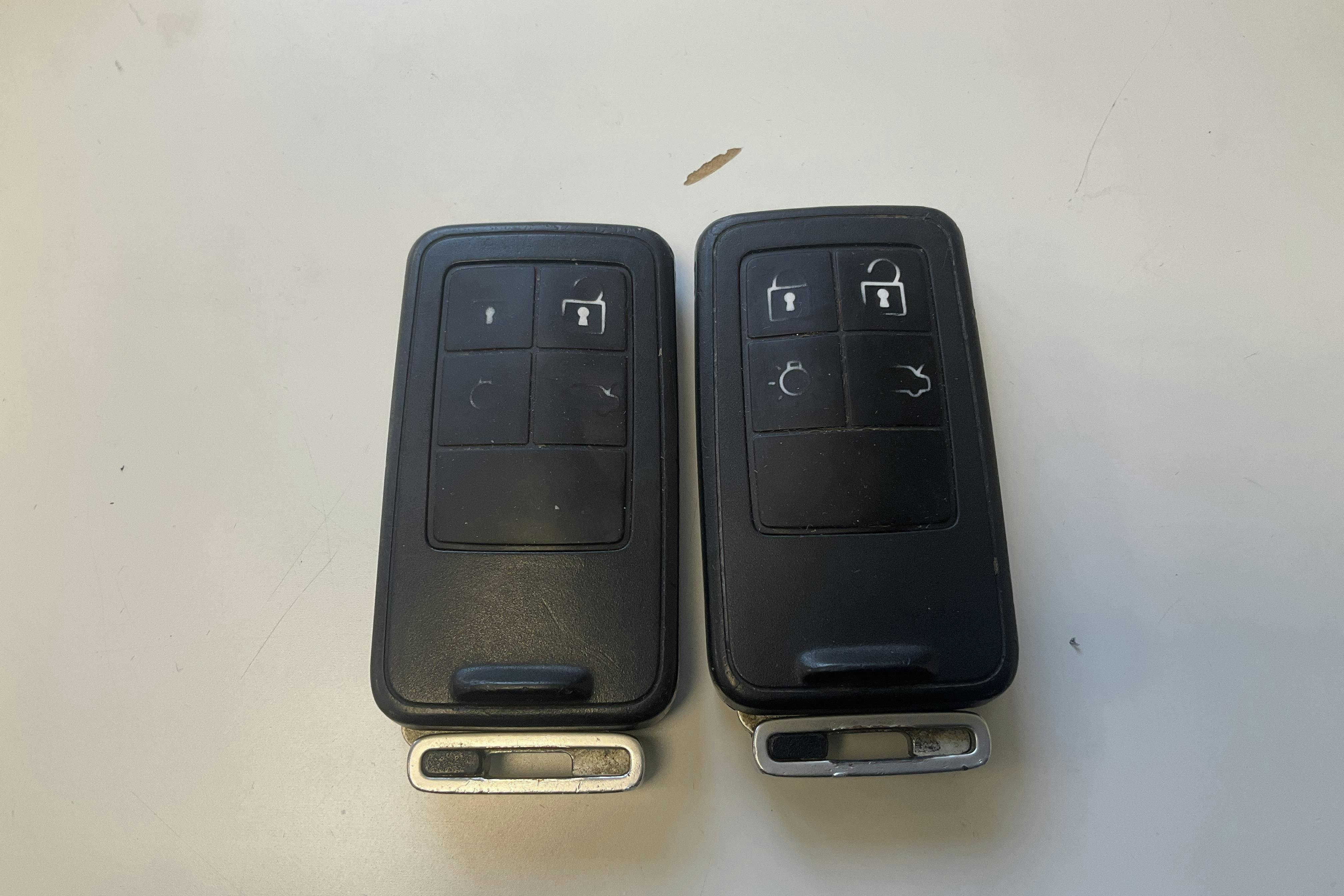 Presentation photo 13 of 13: Volvo V70 II 2.0F (145hk) - 240 820 km - Manual - Light Grey - 2009