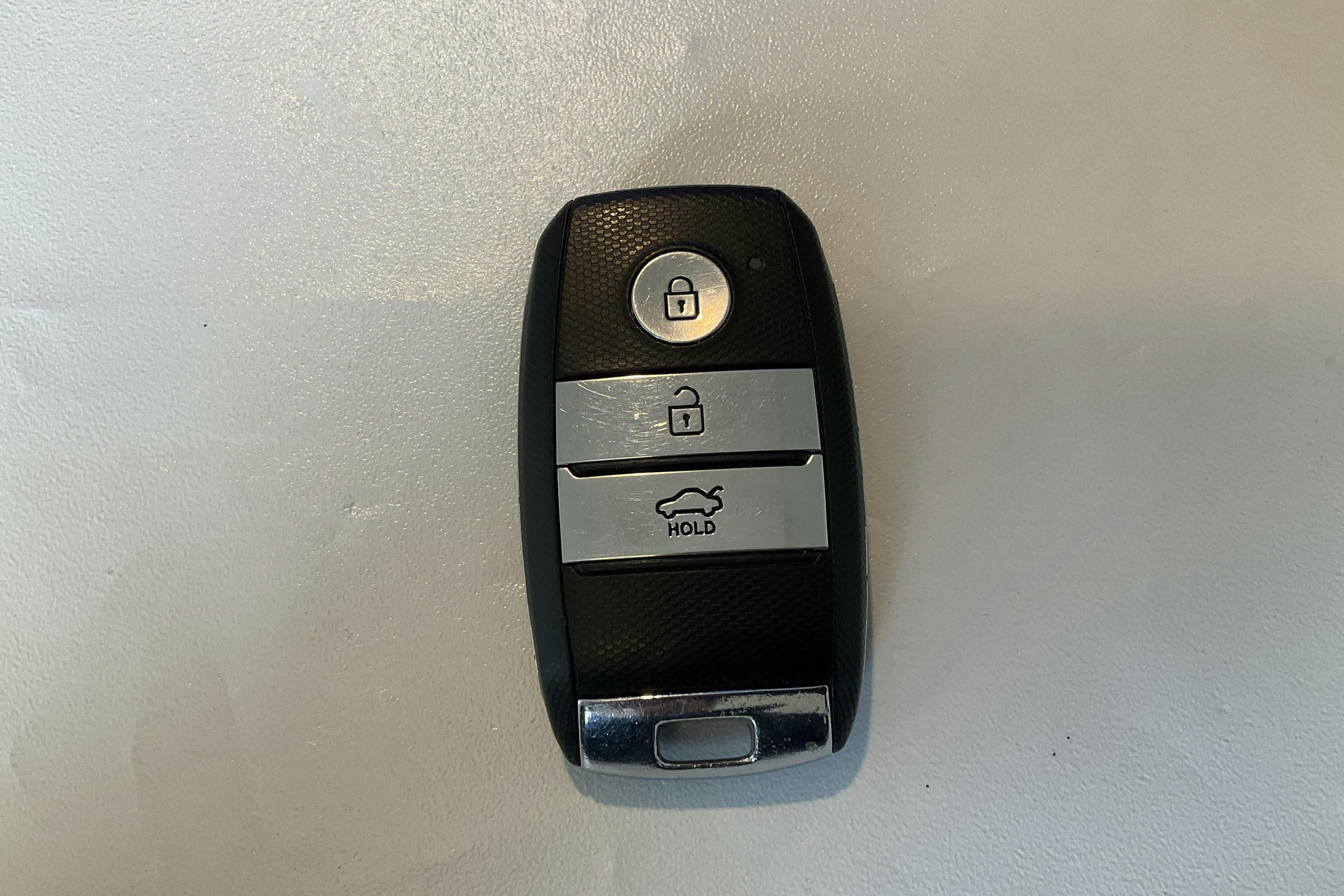 Presentation photo 20 of 20: KIA Optima 2.0 GDi Plug-in Hybrid SW (205hk) - 110 450 km - Automatic - gray - 2019