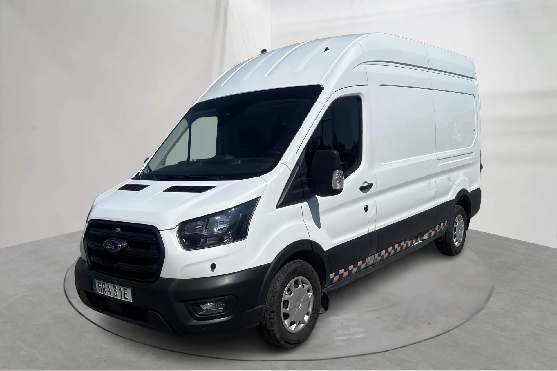 Presentation photo 1 of 14: Ford Transit 350 2.0 TDCi AWD Skåp (170hk) - 36 310 km - Manual - white - 2023