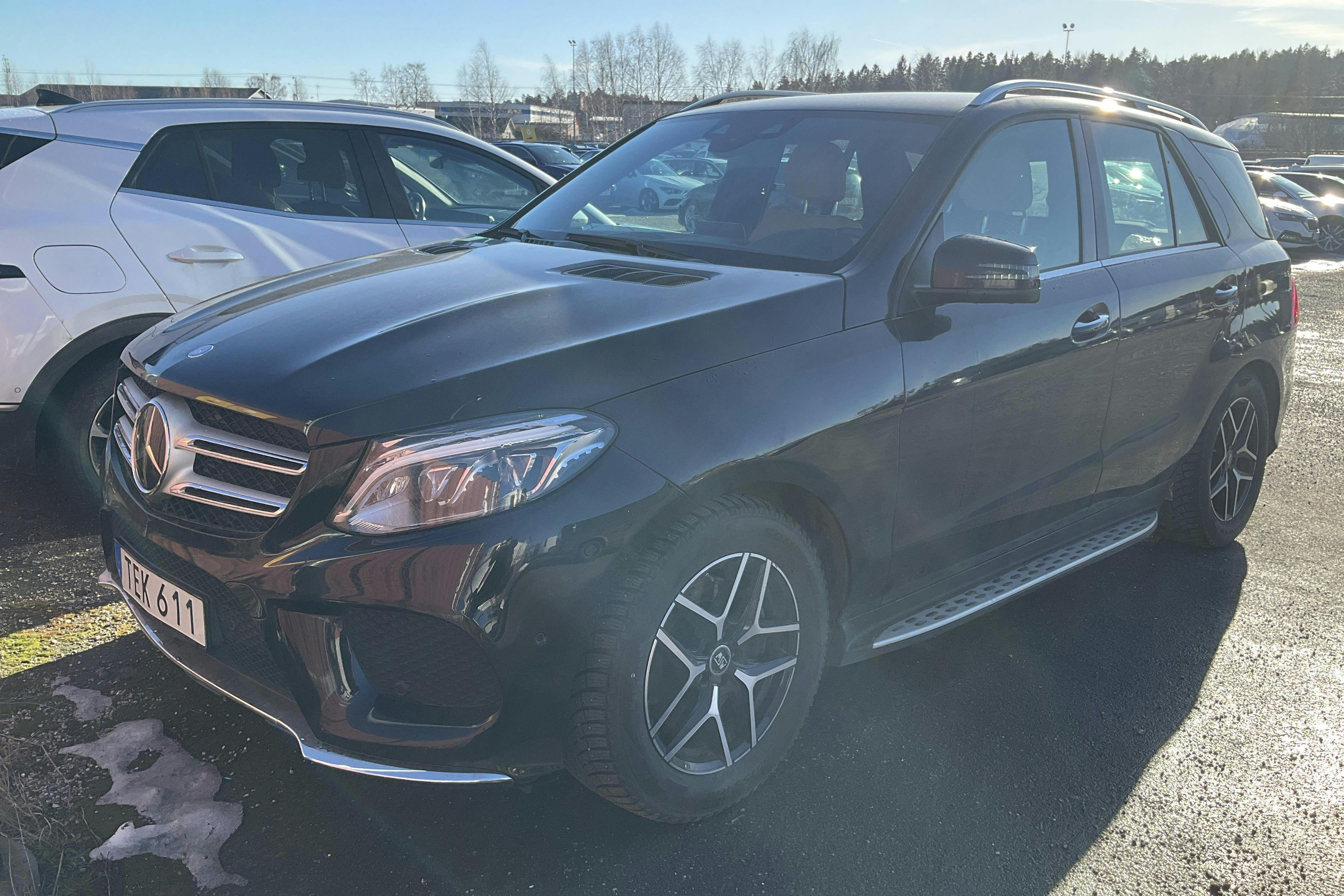 Presentation photo 1 of 12: Mercedes GLE 350 d 4MATIC W166 (258hk) - 123 760 km - Automatic - black - 2017