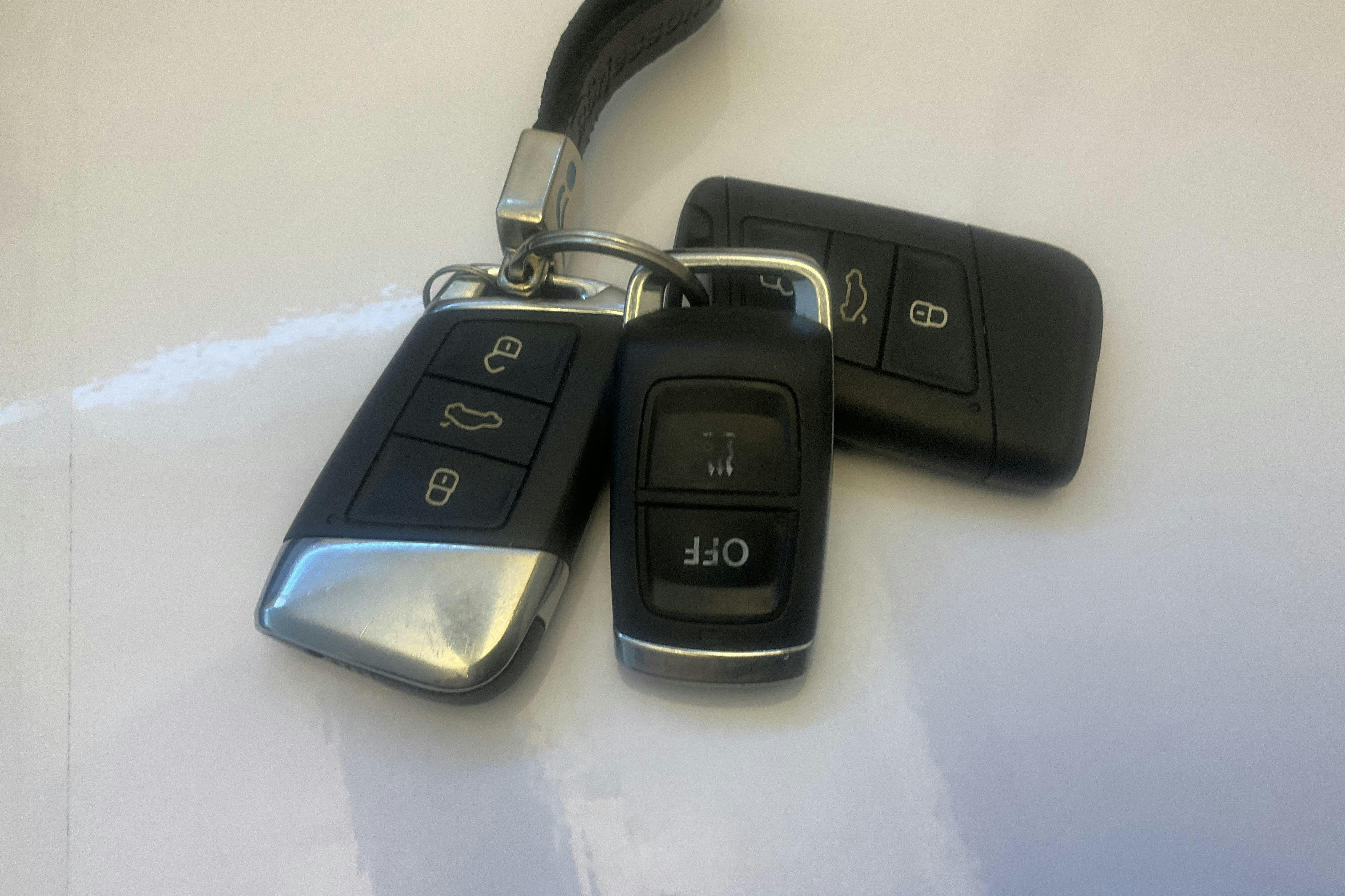 Presentationsfoto 18 av 18: VW Passat 1.4 GTE Sportscombi (218hk) - 13 324 mil - Automat - vit - 2021