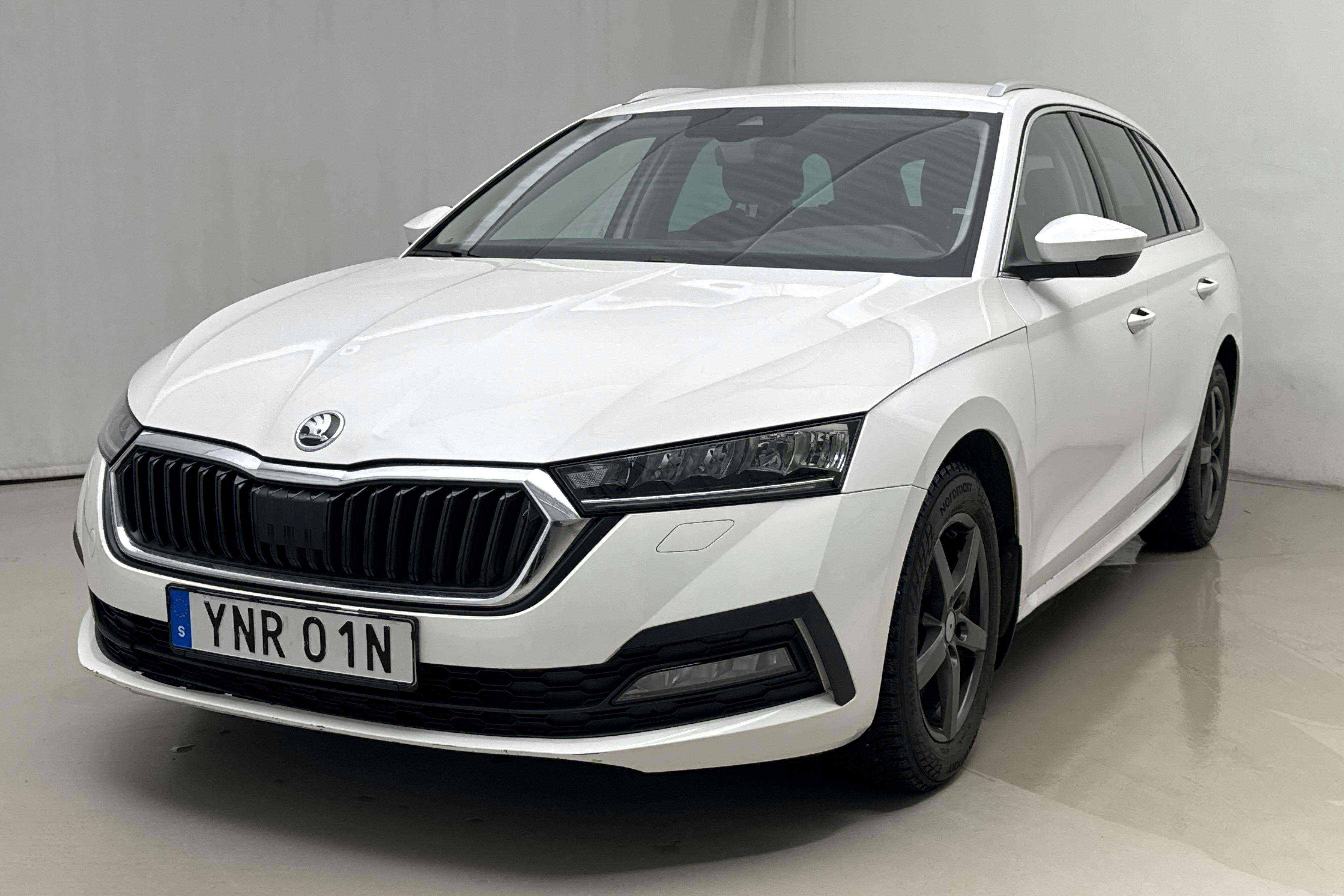 Presentation photo 1 of 20: Skoda Octavia G-TEC 1.5 TSI Combi (130hk) - 102 770 km - Automatic - white - 2022