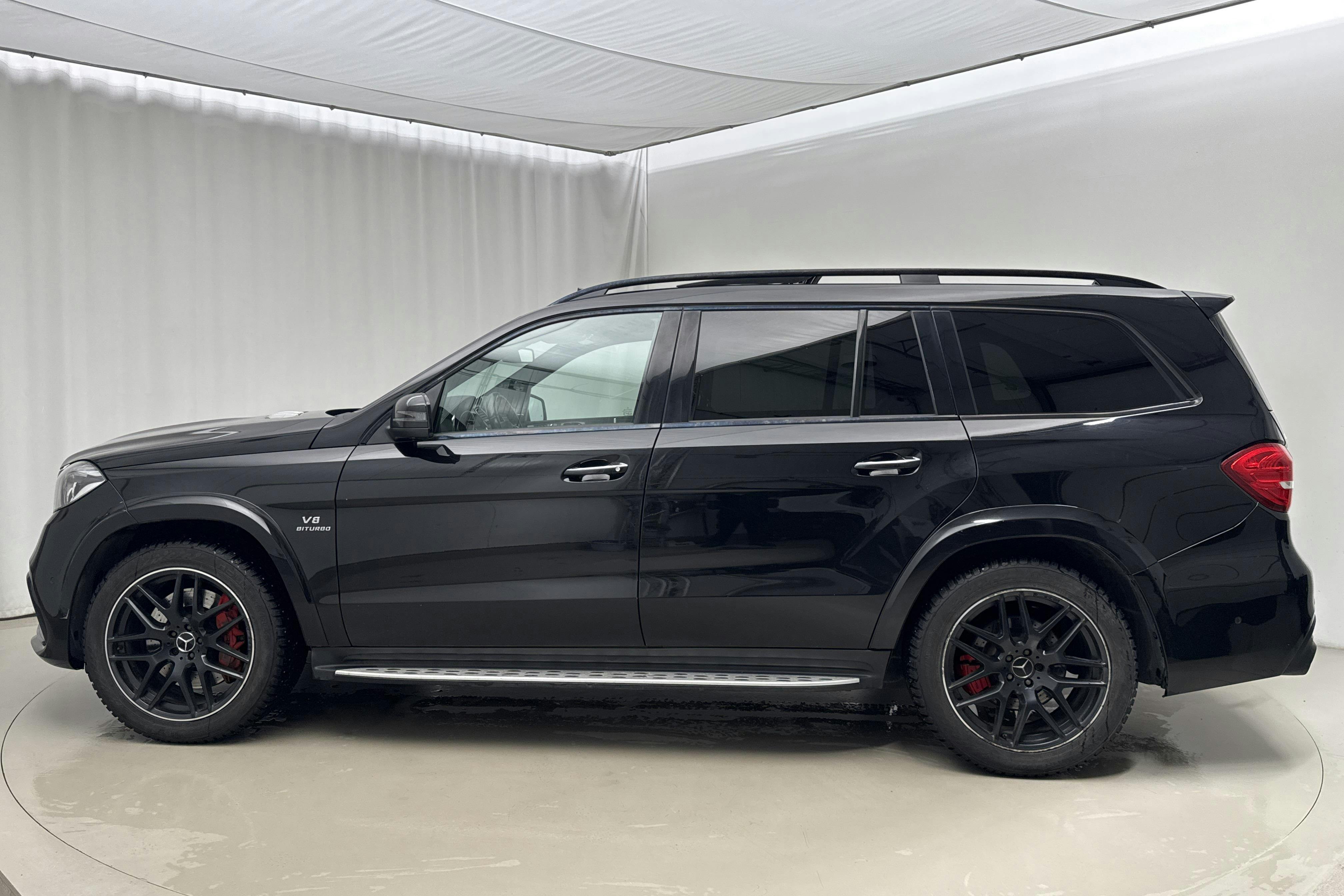 Presentationsfoto 2 av 21: Mercedes GLS 63 AMG 4MATIC X166 (585hk) - 18 696 mil - Automat - svart - 2016