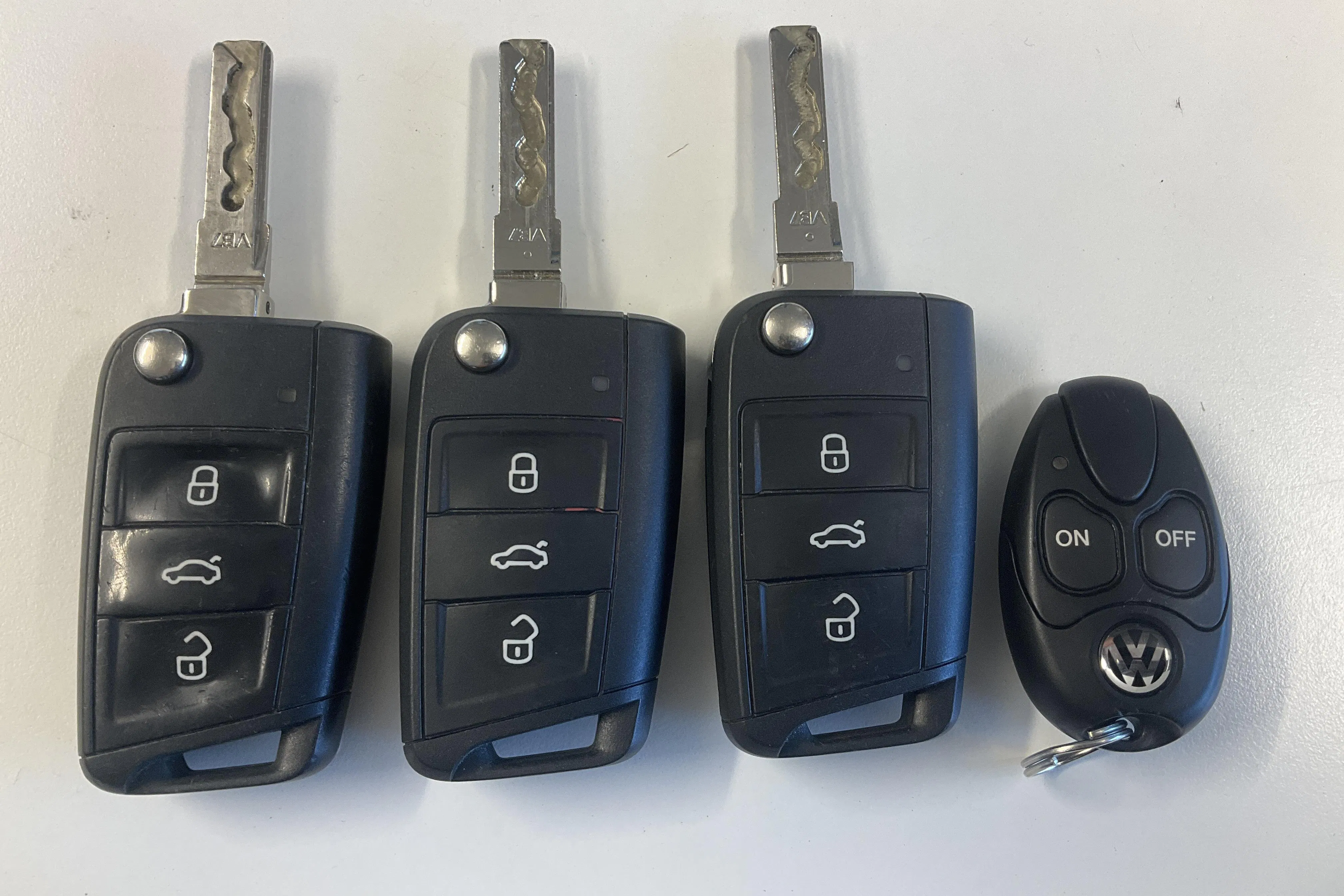 Presentationsfoto 16 av 16: VW Golf VII 1.4 TGI BlueMotion Sportscombi (110hk) - 19 455 mil - Automat - röd - 2015