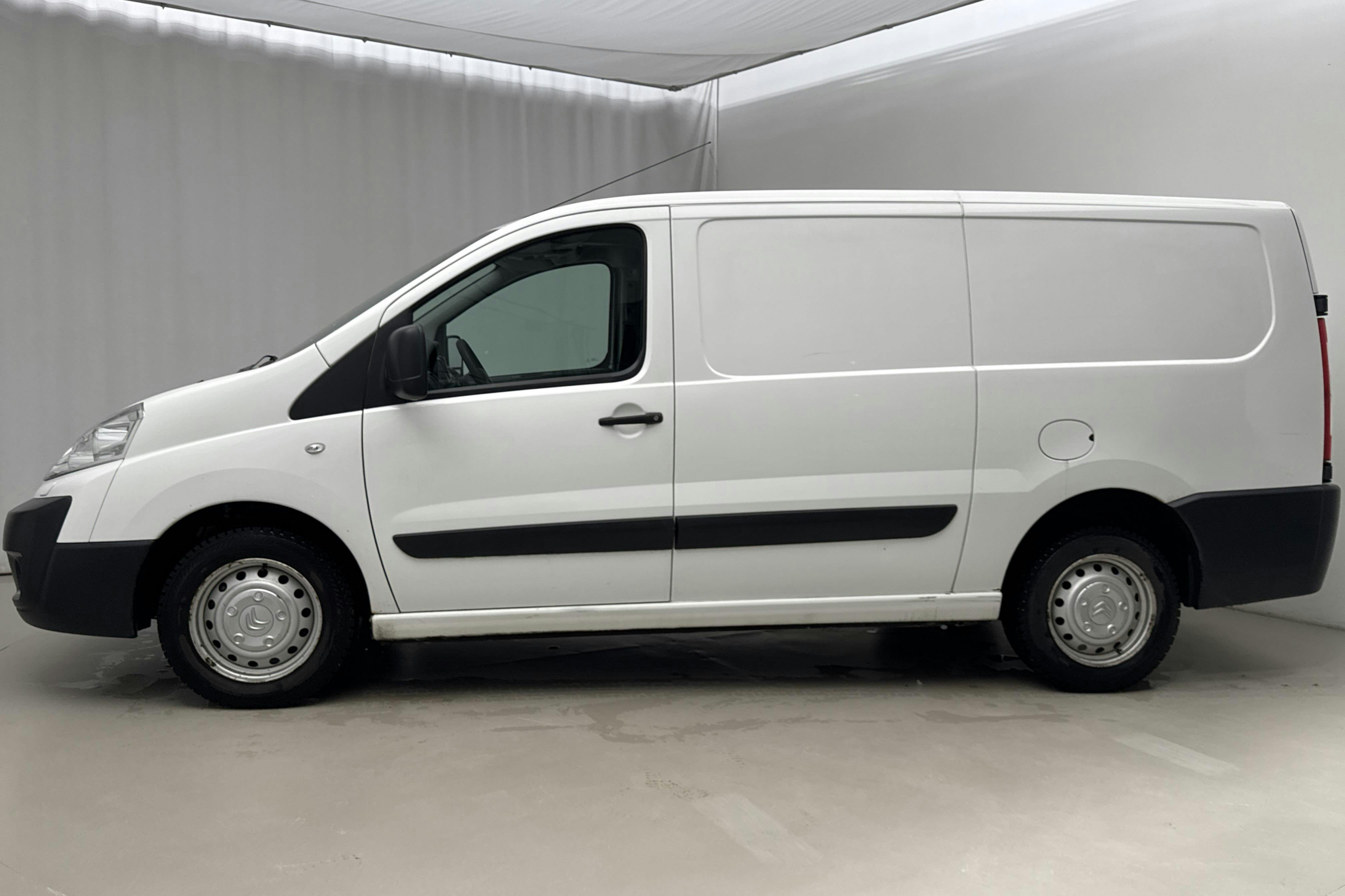Presentation photo 2 of 13: Citroën Jumpy III 2.0 HDI Skåp (163hk) - 86 670 km - Automatic - white - 2014