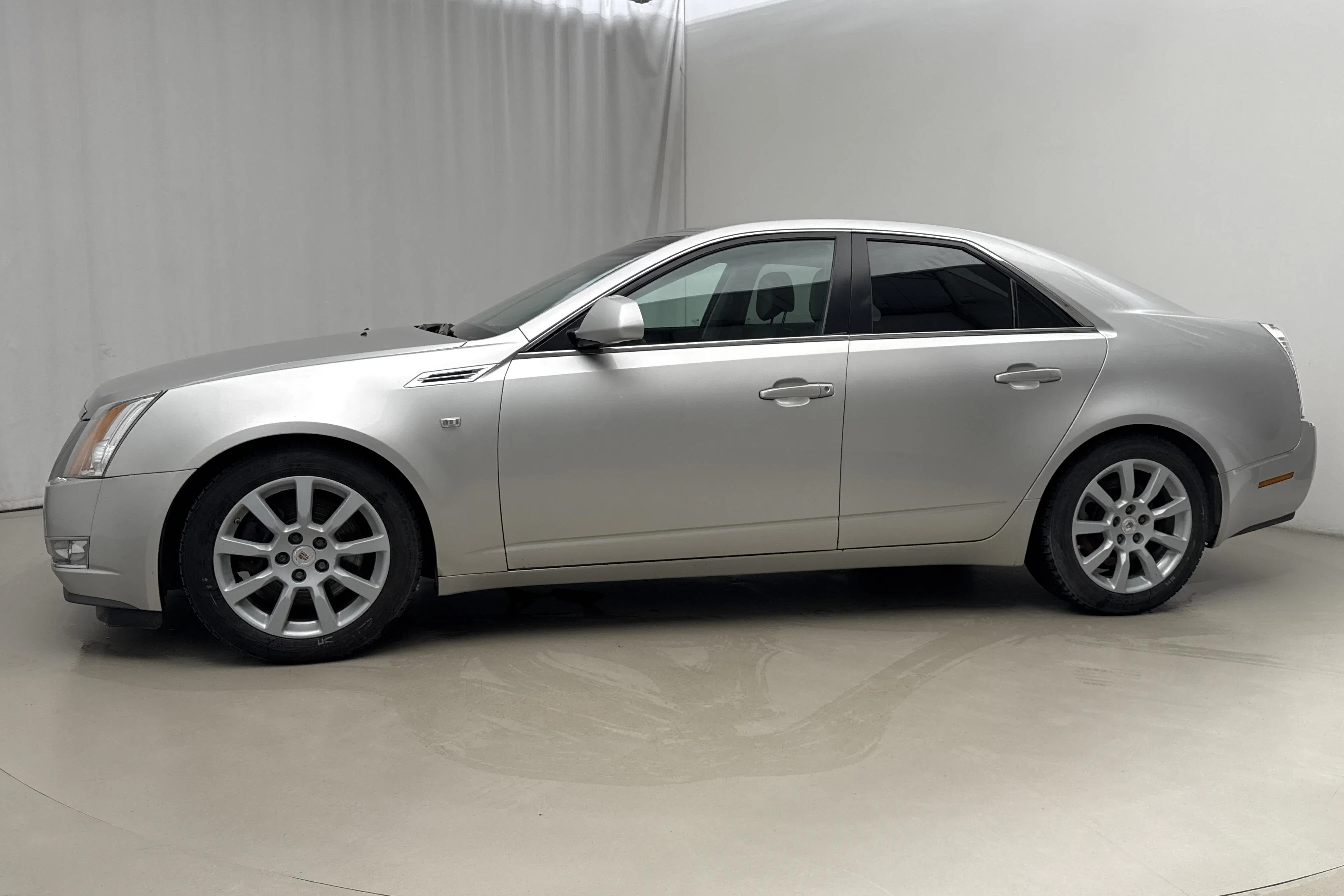 Presentationsfoto 2 av 16: Cadillac CTS 3.6 (311hk) - 21 636 mil - Automat - grå - 2008