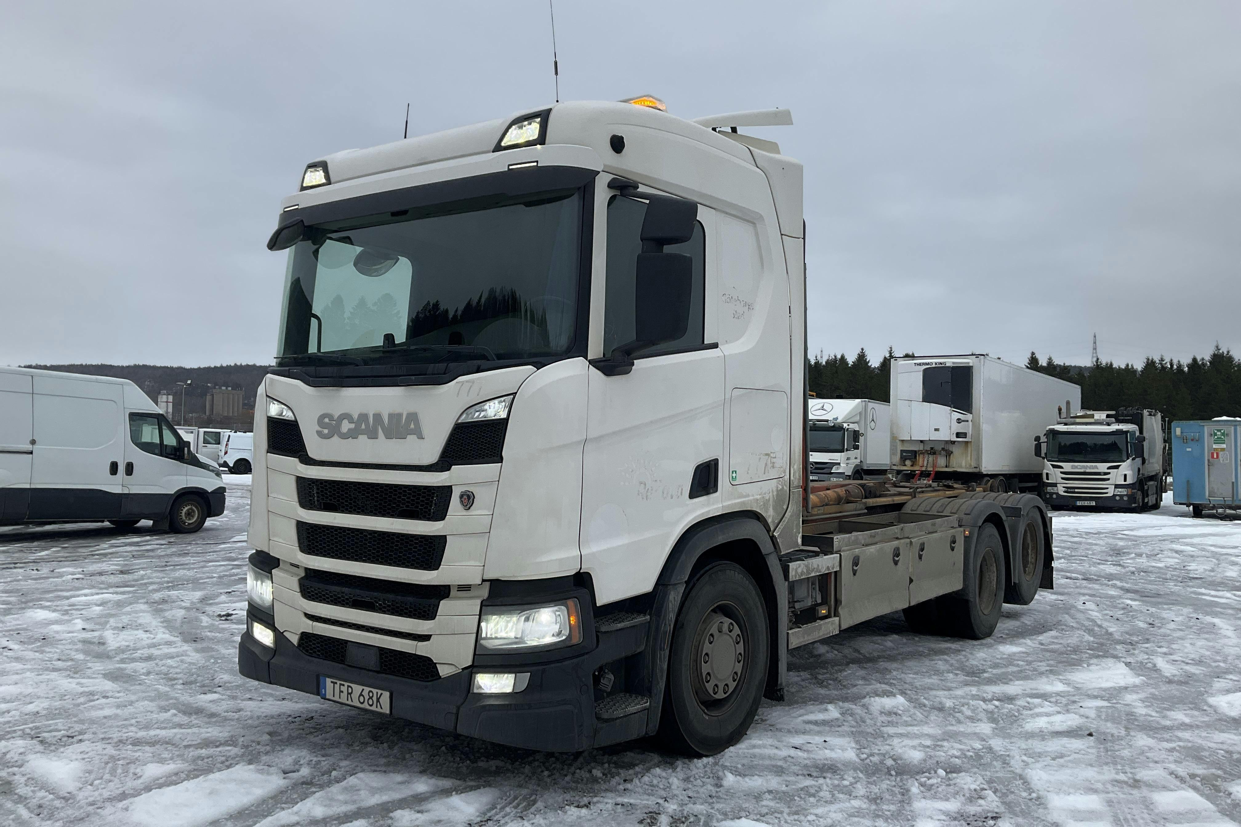 Presentation photo 1 of 42: SCANIA R500B 6X2 NB - 363 812 km - Automatic - white - 2019
