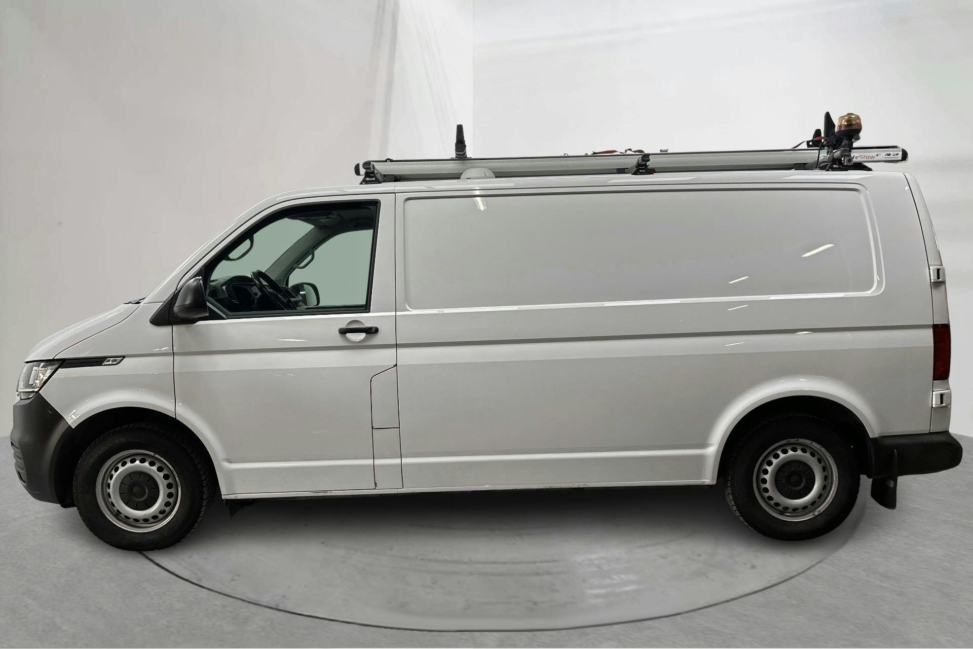 Presentation photo 2 of 16: VW Transporter T6 2.0 TDI BMT Skåp 4MOTION (150hk) - 139 120 km - Manual - white - 2020
