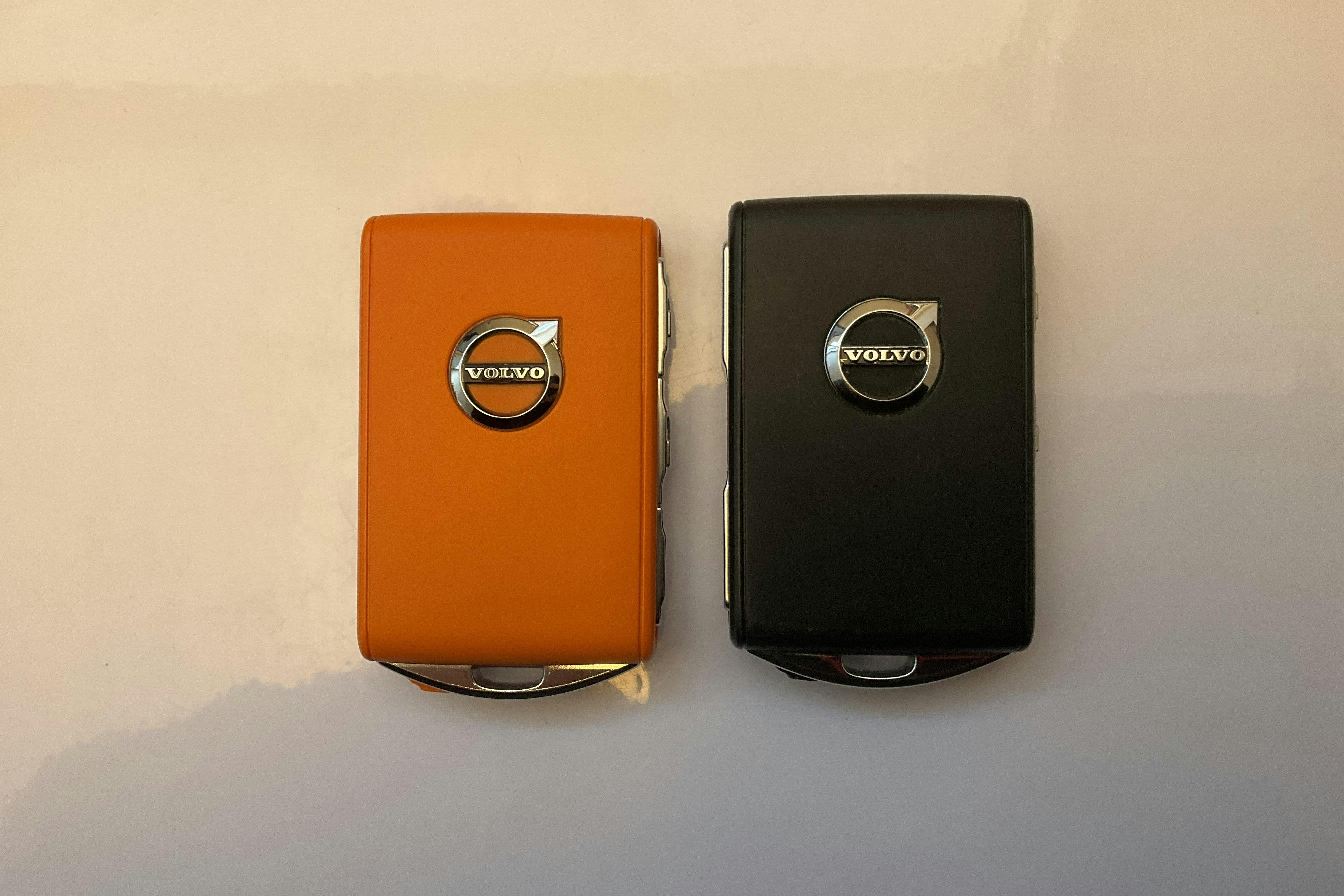 Presentation photo 20 of 20: Volvo XC40 T4 2WD Twin Engine (211hk) - 122 740 km - Automatic - Light Grey - 2023