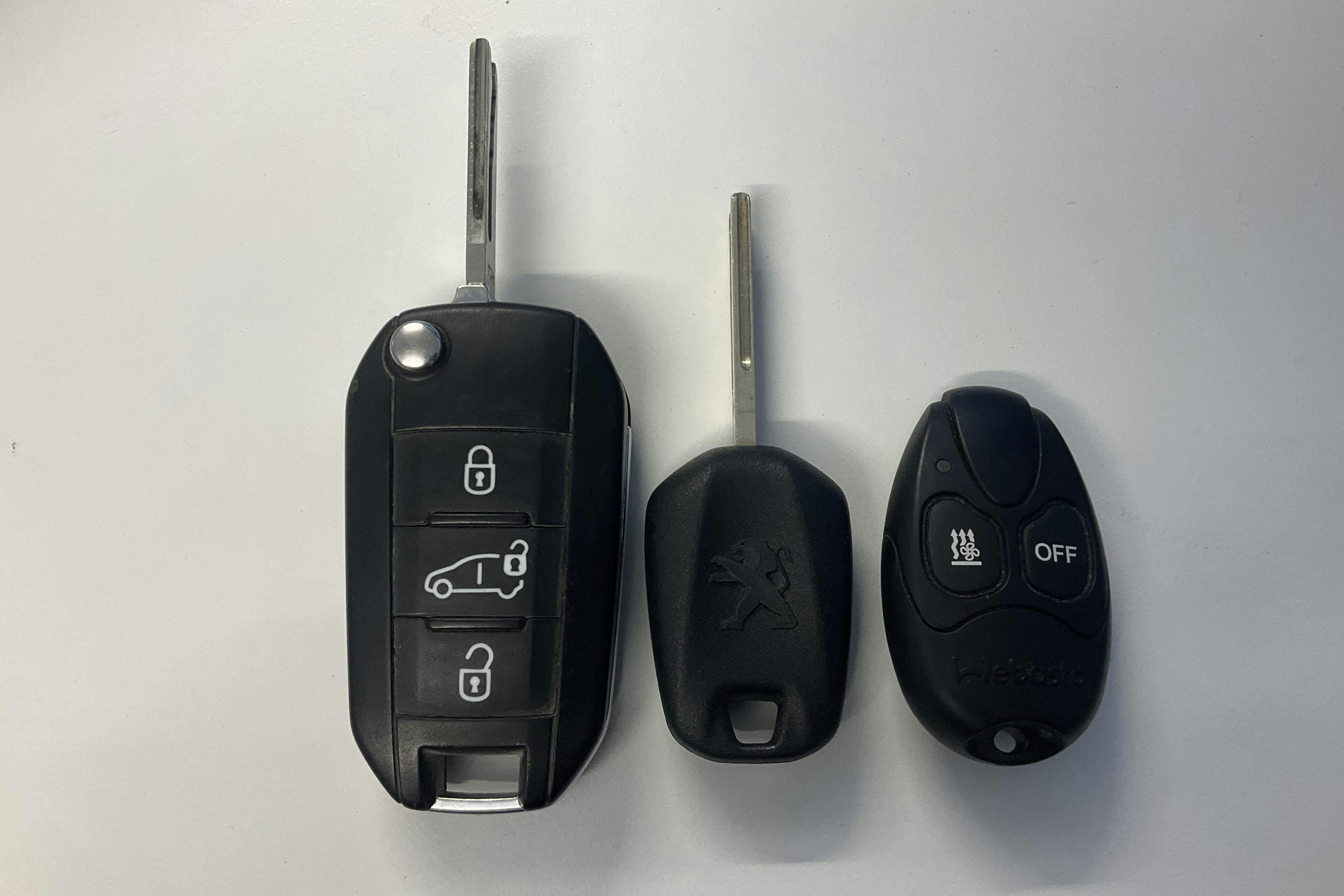 Presentationsfoto 14 av 14: Peugeot Partner 1.5 HDI Skåp (130hk) - 8 998 mil - Automat - grå - 2020