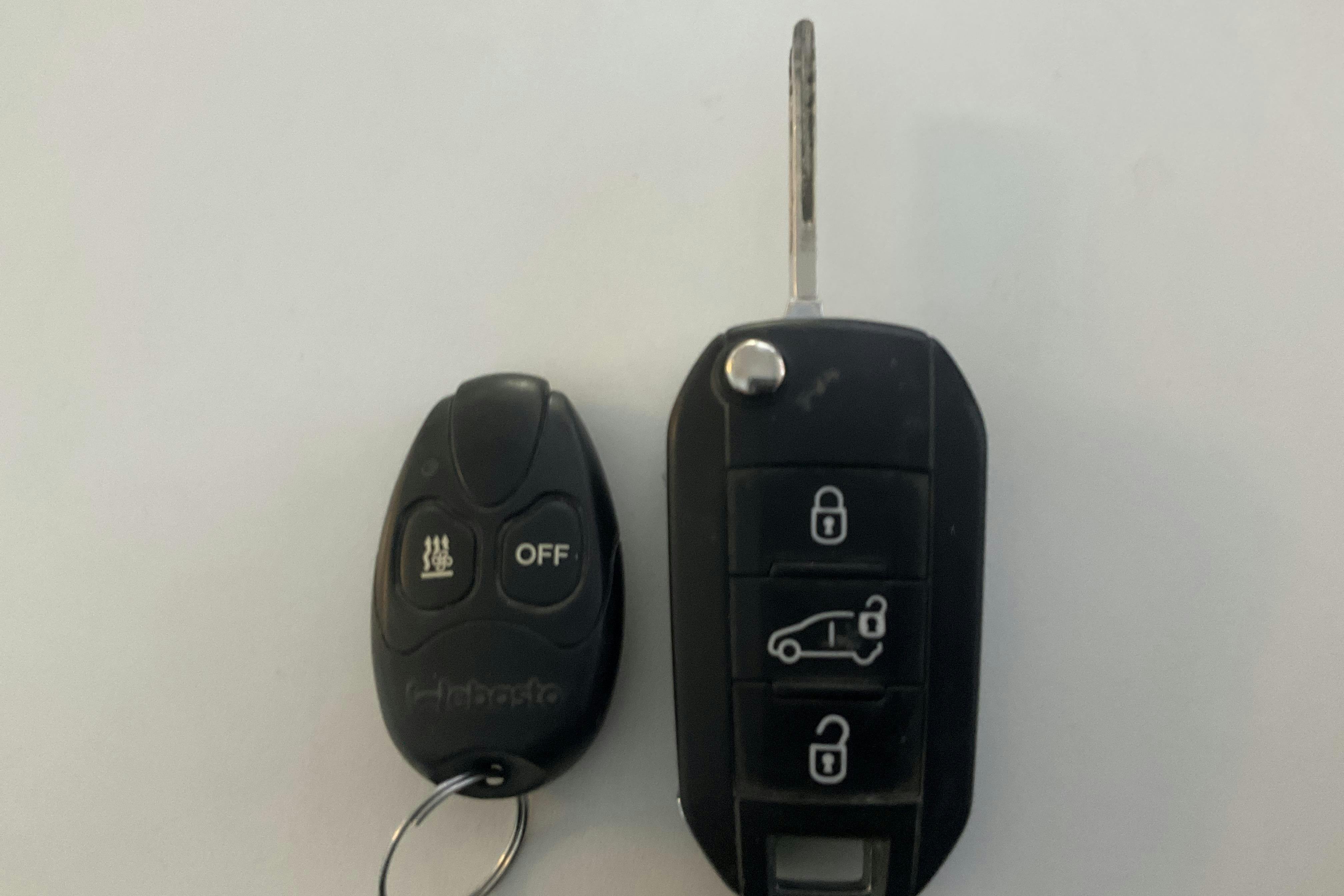 Presentation photo 13 of 13: Peugeot Partner 1.5 HDI Skåp (130hk) - 84 570 km - Automatic - gray - 2020