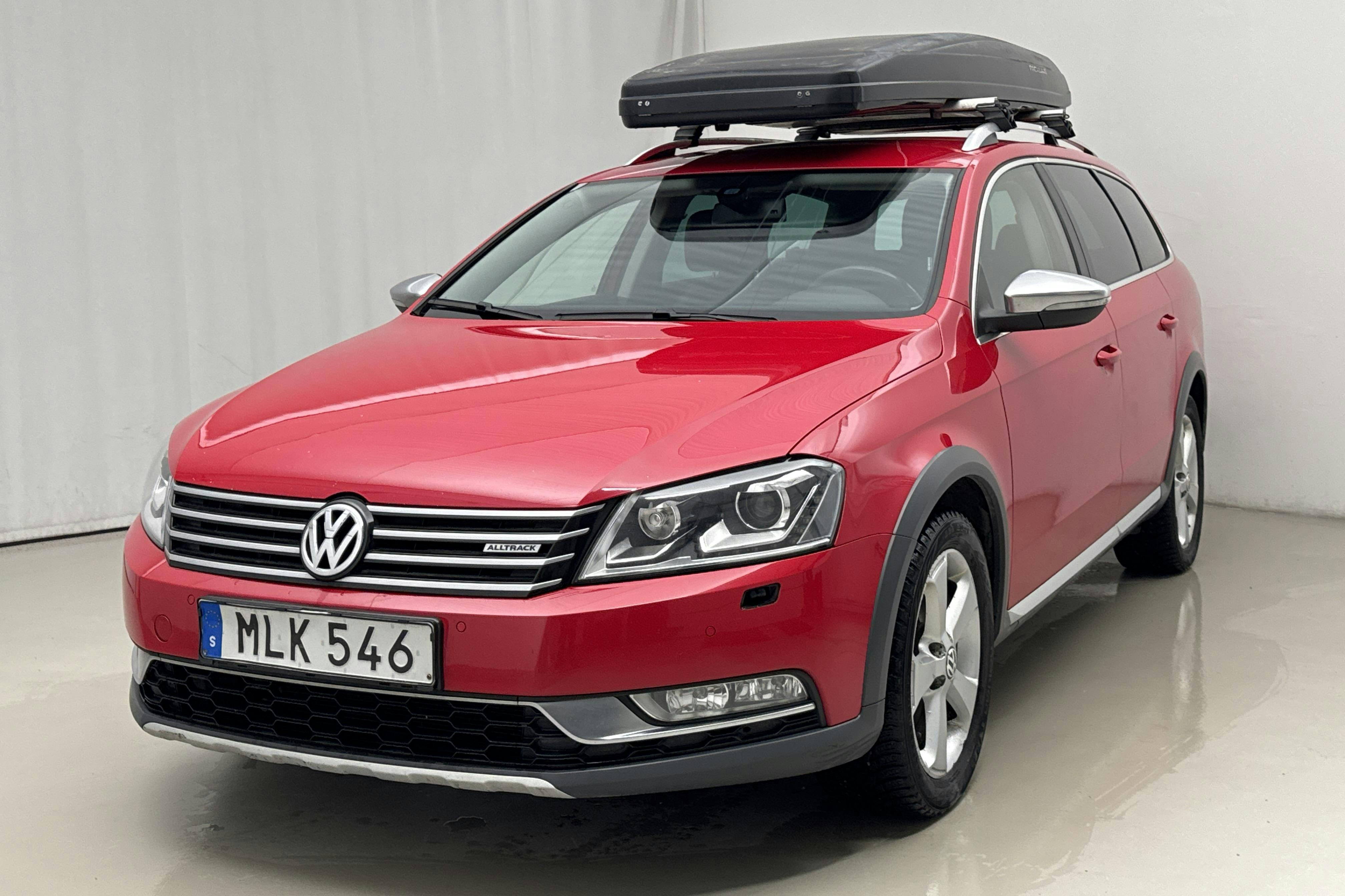 Presentation photo 1 of 17: VW Passat Alltrack 2.0 TDI BlueMotion Technology 4Motion (177hk) - 198 660 km - Automatic - red - 2015