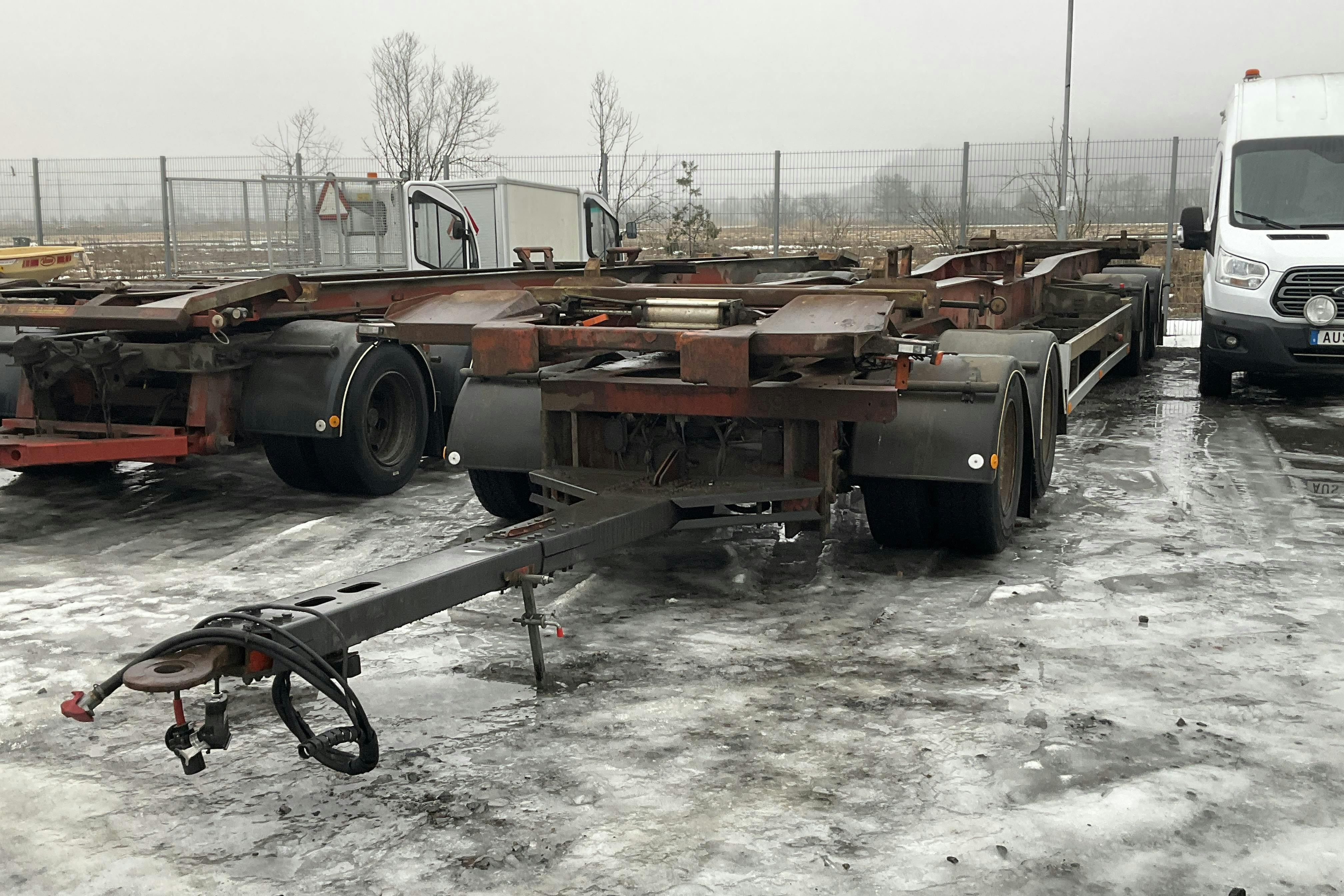 Presentation photo 1 of 37: NÄRKO D4YF51H11 - 0 km - 2011