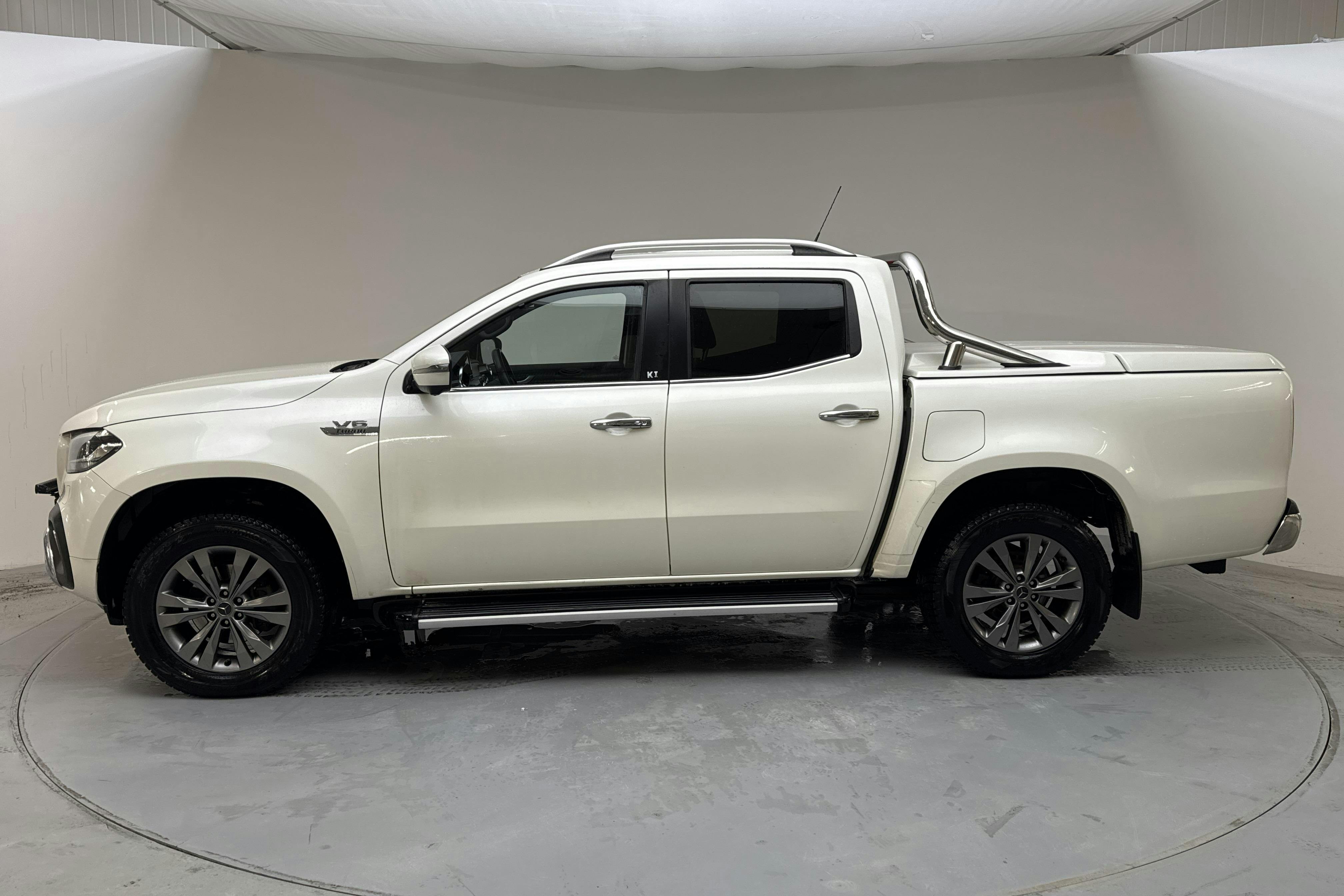 Presentation photo 2 of 16: Mercedes X 350 d 4MATIC (258hk) - 217 340 km - Automatic - white - 2019